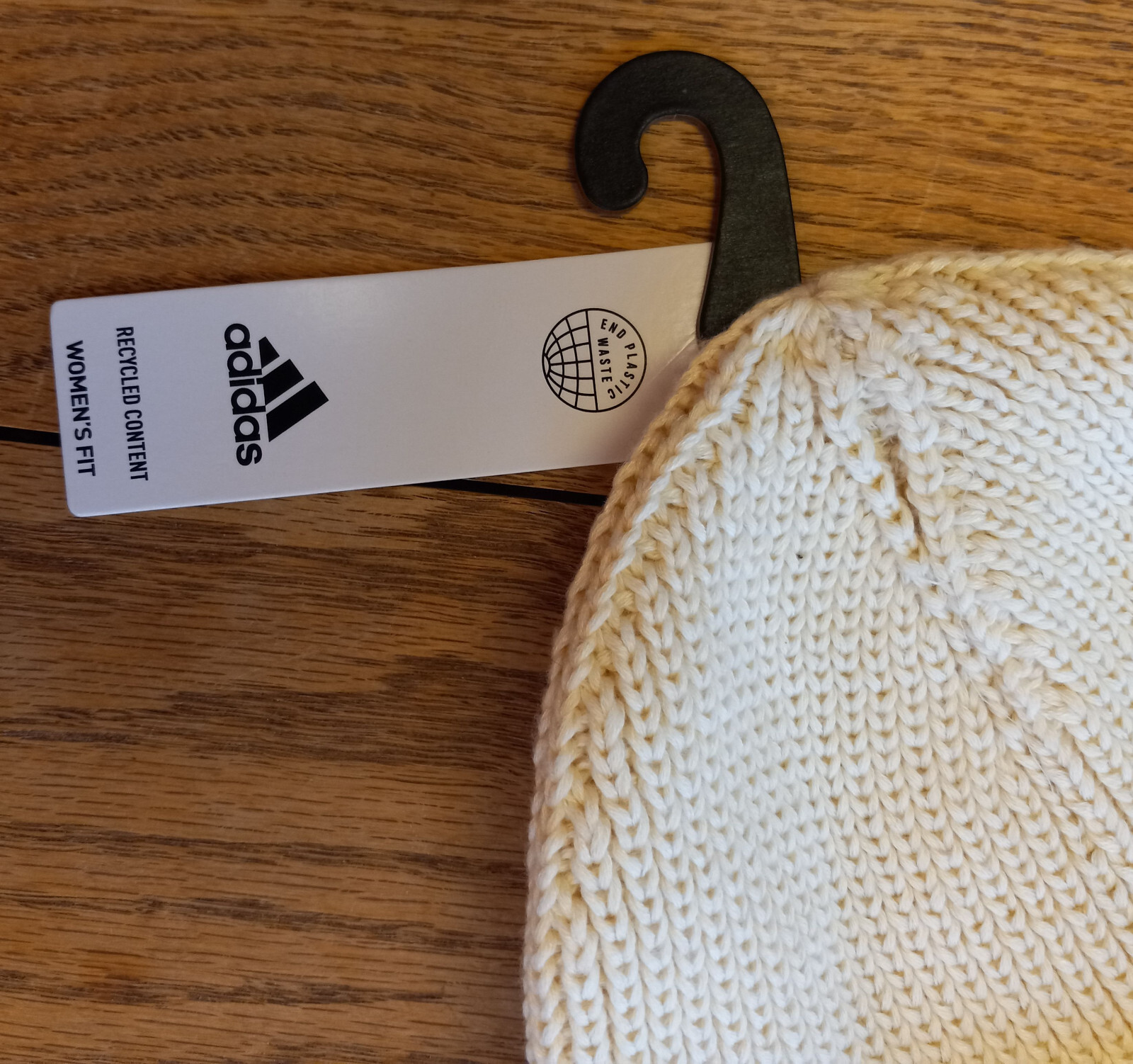 NWT ADIDAS “Fashioned Fold” Womens Cuffed Knit Beanie Hat-OSFM @$24 WONDER WHITE