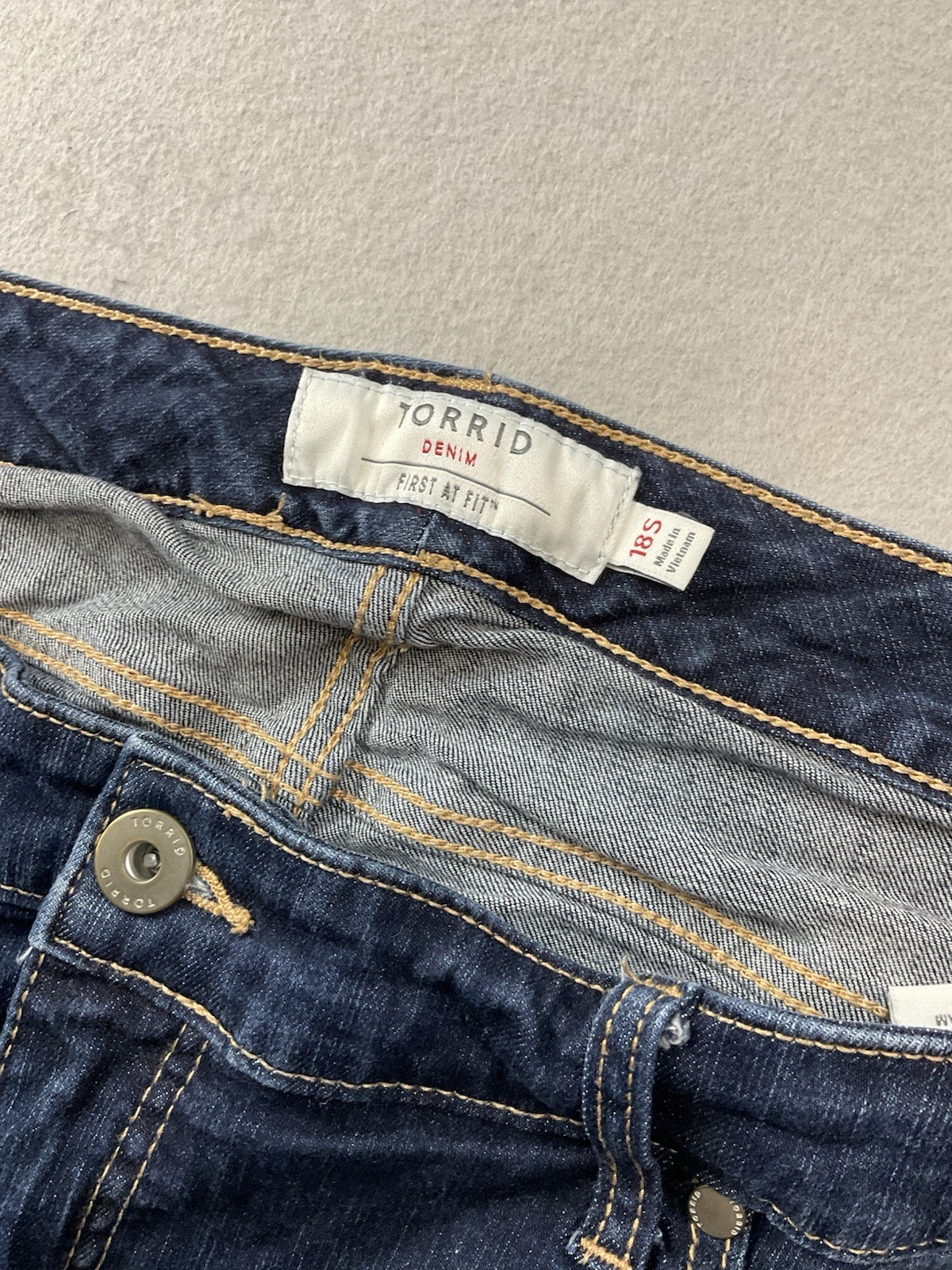 Torrid First At Fit Relaxed Bootcut Jeans Blue Dark Wash Stretch 5-Pocket 18S
