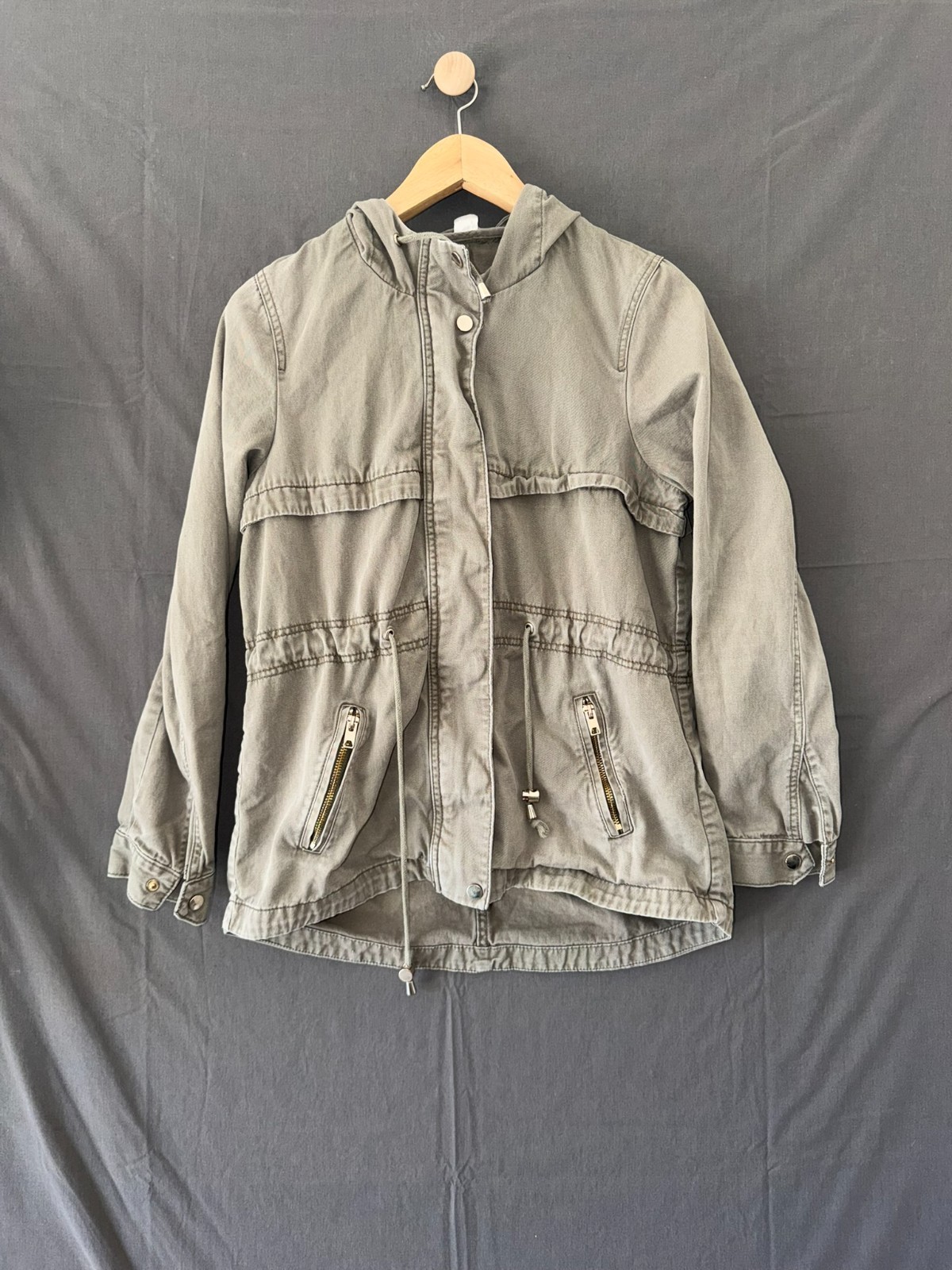 H&M Divided Women’s Hooded Utility Jacket Khaki Zip Snap Pockets Size 6
