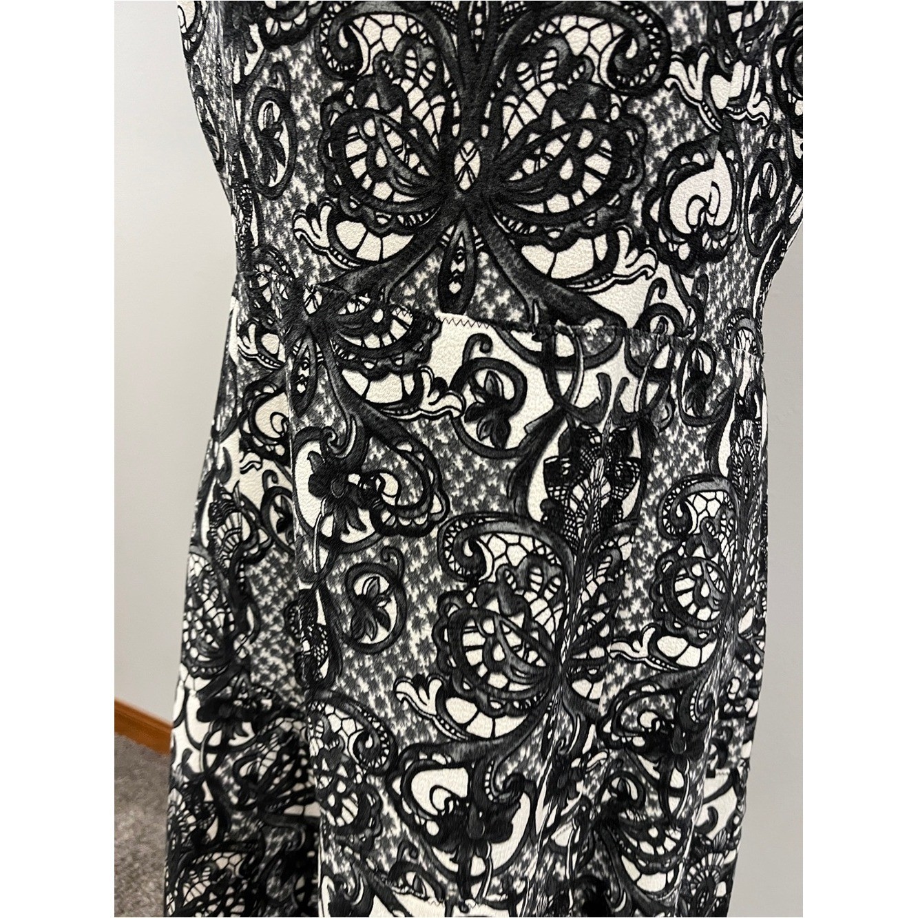 Calvin Klein Black & White Sleeveless Lace-Effect Fit-and-Flare Dress