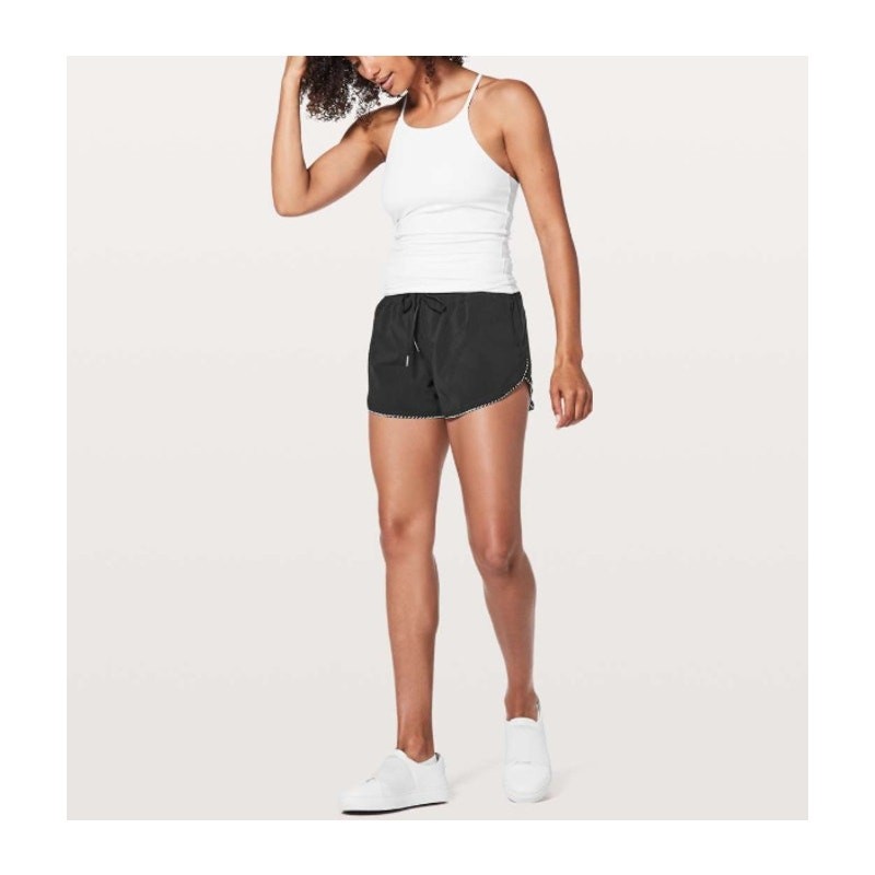 Lululemon womens Choose A Side Short *3″ Black / Monochromic Black shorts size 6