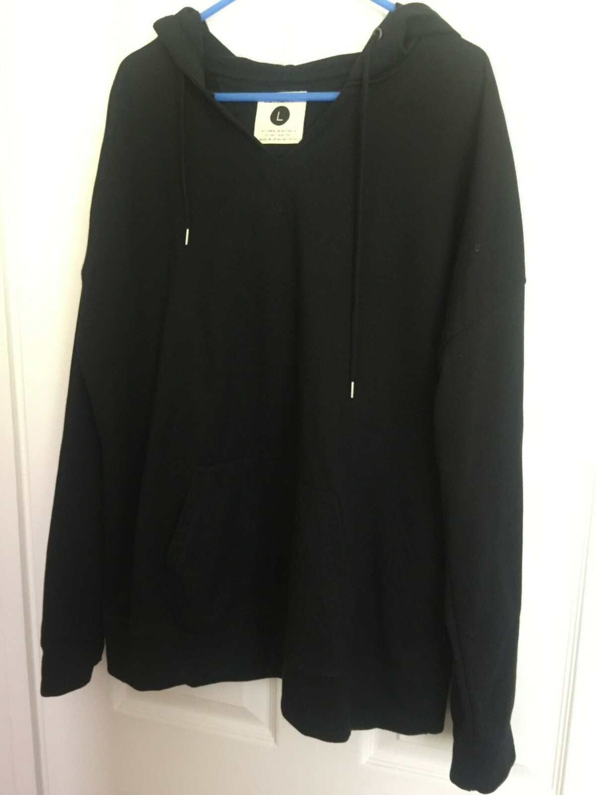 Cotton On Top ~124 Chest, ~67cm Long, Slightly Used, 60%/40% Cotton/Polyester