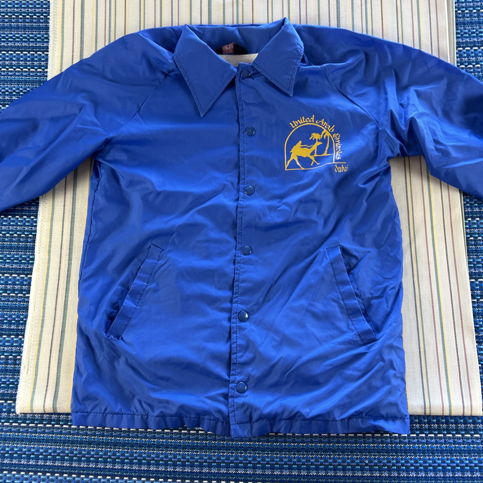 VTG United Arab Emirates Dubai Windbreaker Jacket Mens Small Blue Snap Y2K #8254