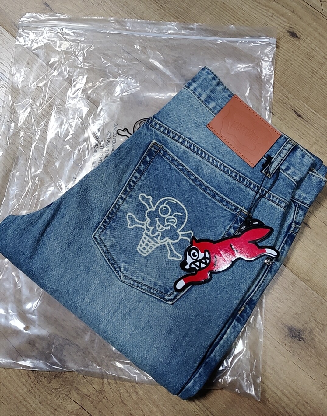 NWT BBC ICECREAM RUNNING DOG WASHED MEN’S CLASSIC JEAN SIZE 30/32/34/36/38/40/42