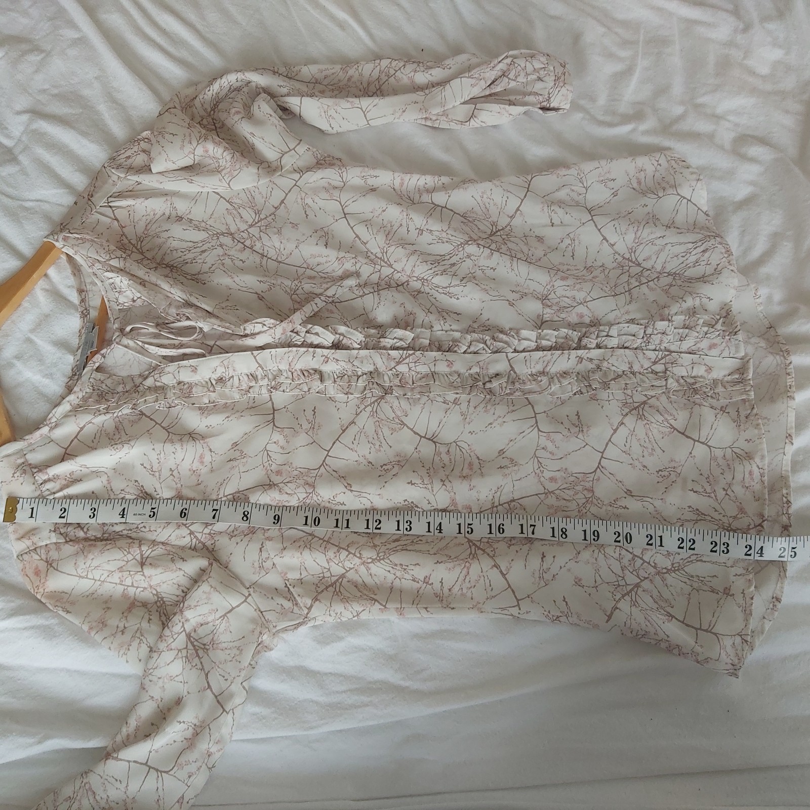 H&M Off White Botanical Ruffle Long Sleeve Blouse Size Medium Tie