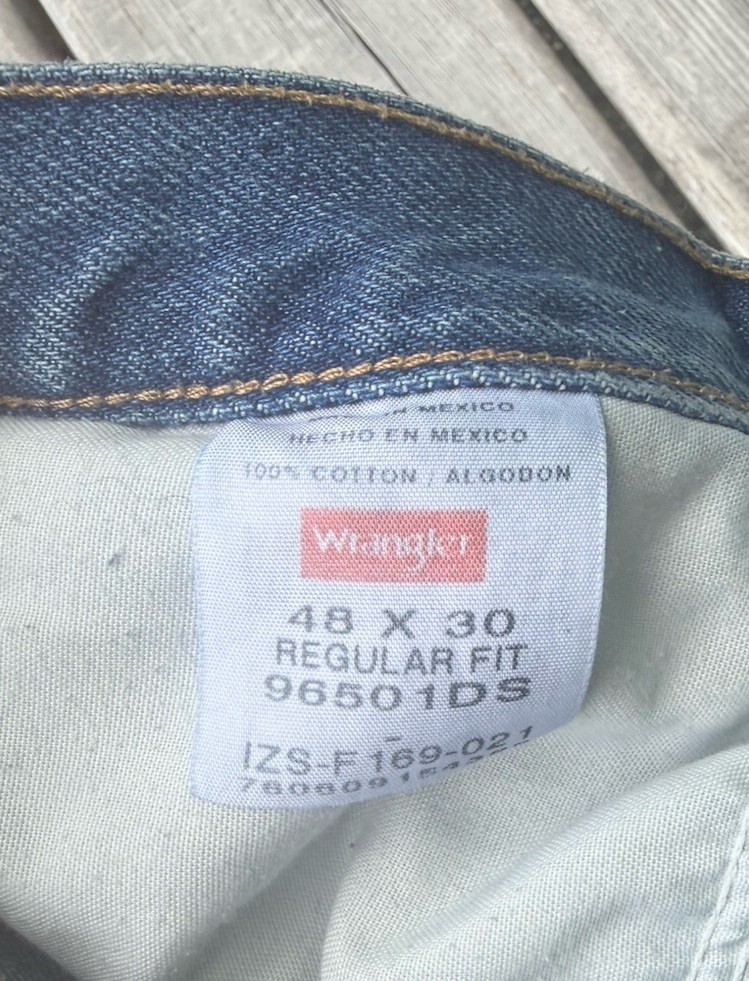 Wrangler Men’s Big & Tall Regular Fit Straight Jeans Medium Wash Blue Denim