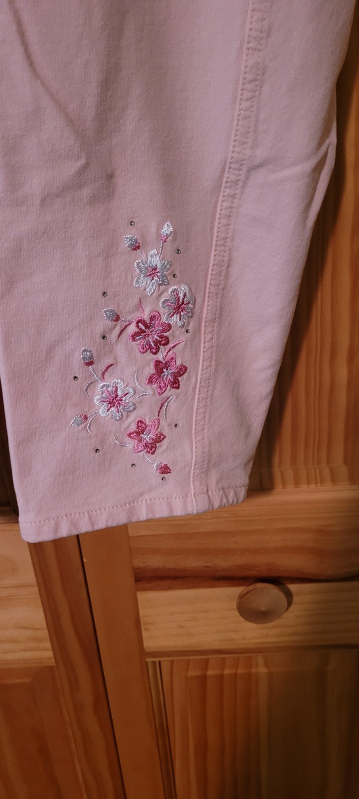 Quacker Factory Dream Jeannes Pink Floral Embroidered Stretch Pull on Jeans 2X