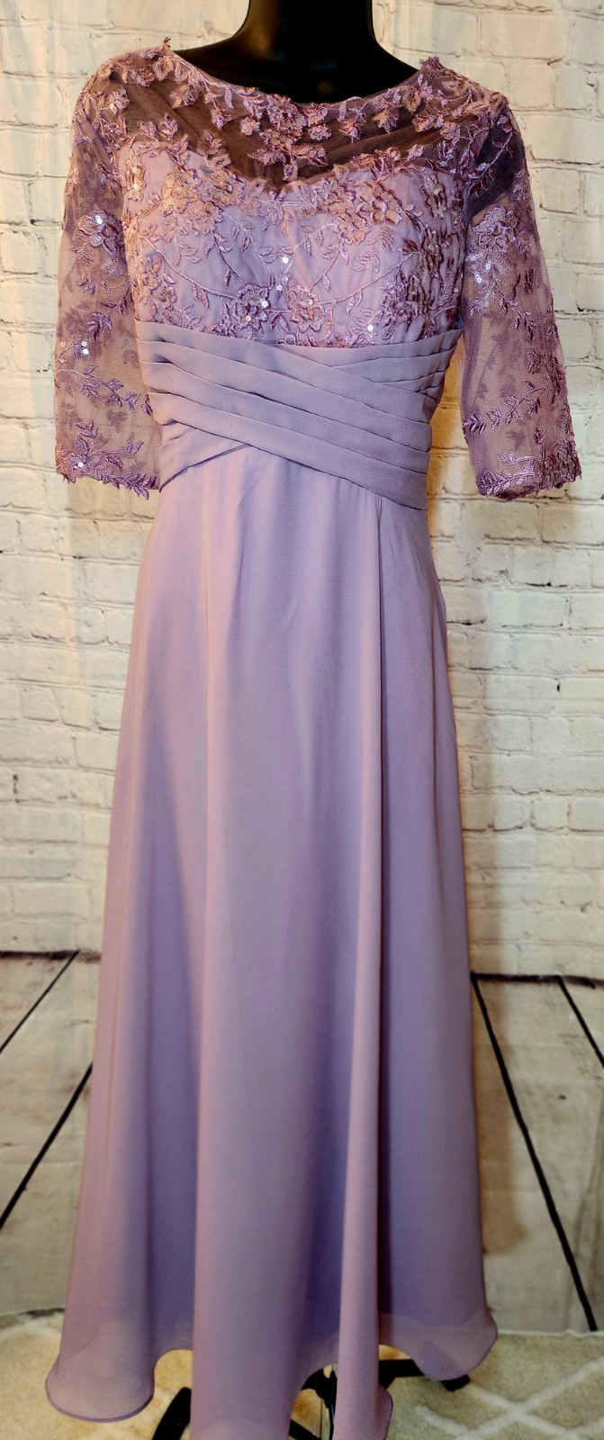 The Loretta Collection “Lilac & Lace” Chiffon Formal Gown (Size 8/10 – Medium)