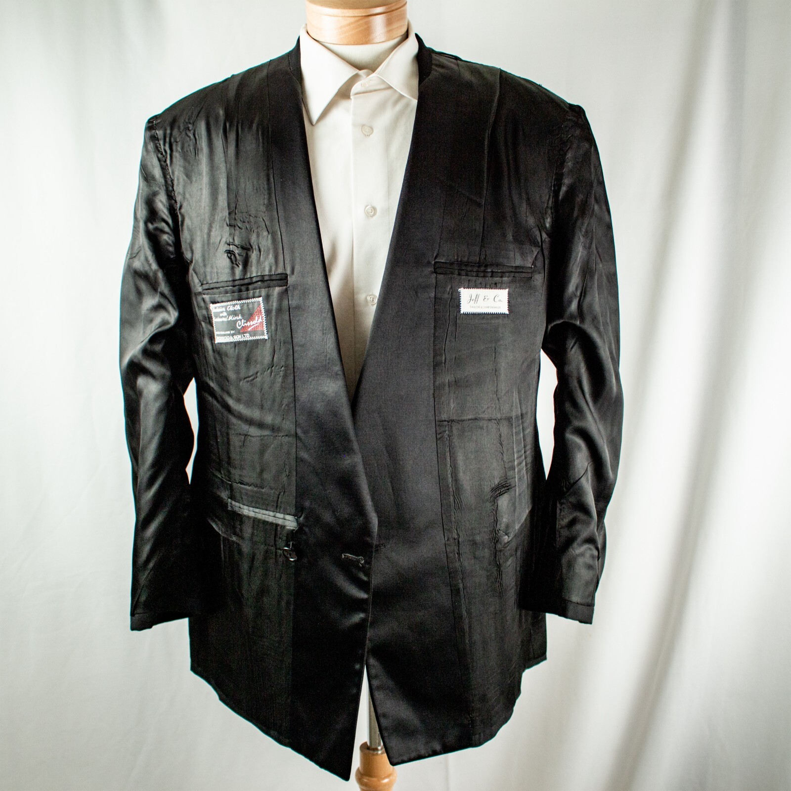 JEFF & CO Black Satin Striped Double Breasted Tuxedo Suit Size 40L 38″W x 32″L