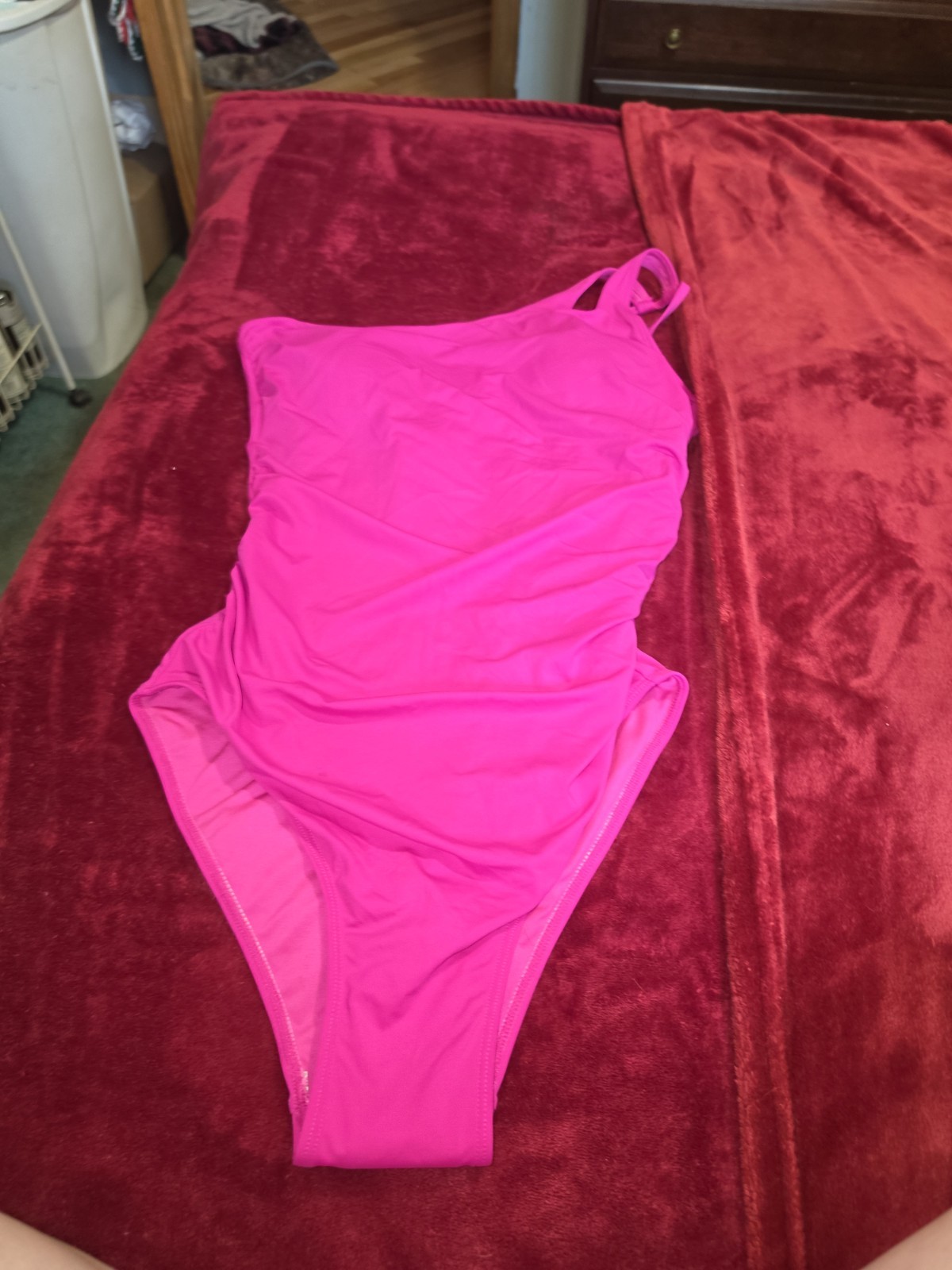 Holipick Women’s Pink Solid Halter One-Piece Swimsuit, Lined Padded Stretch, L
