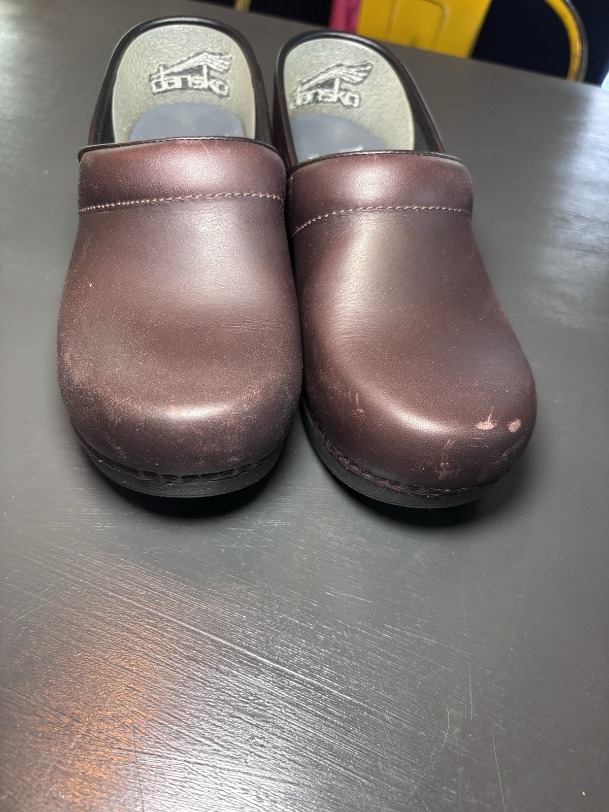 Dansko XP Slip Resistant Clog Nurse Shoes Womens Size EUR 35 US 5 Brown Slip Ons