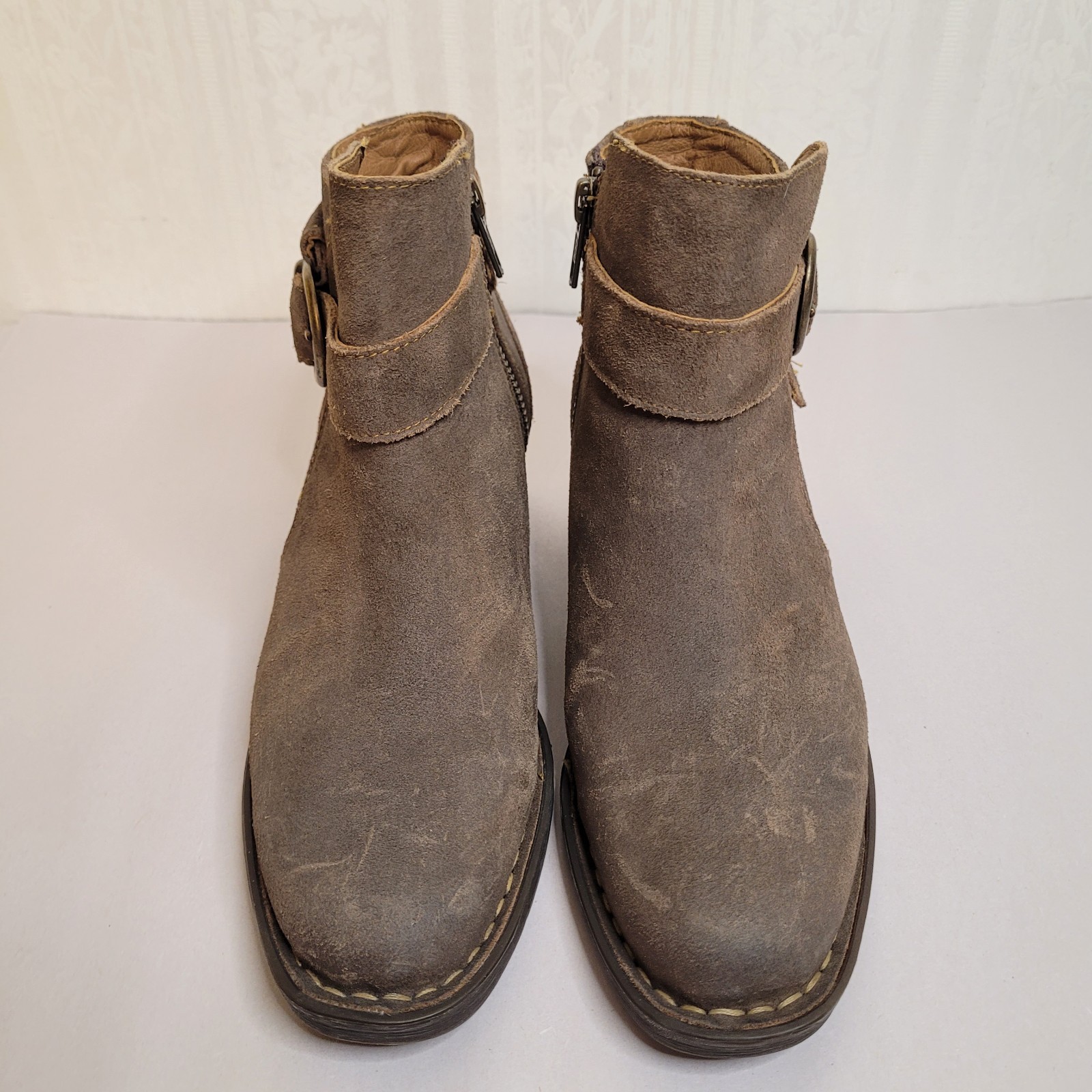 Born Morocco Distressed Tan Rugged Boho Leather Ankle Boots Size 5.5 EU 35