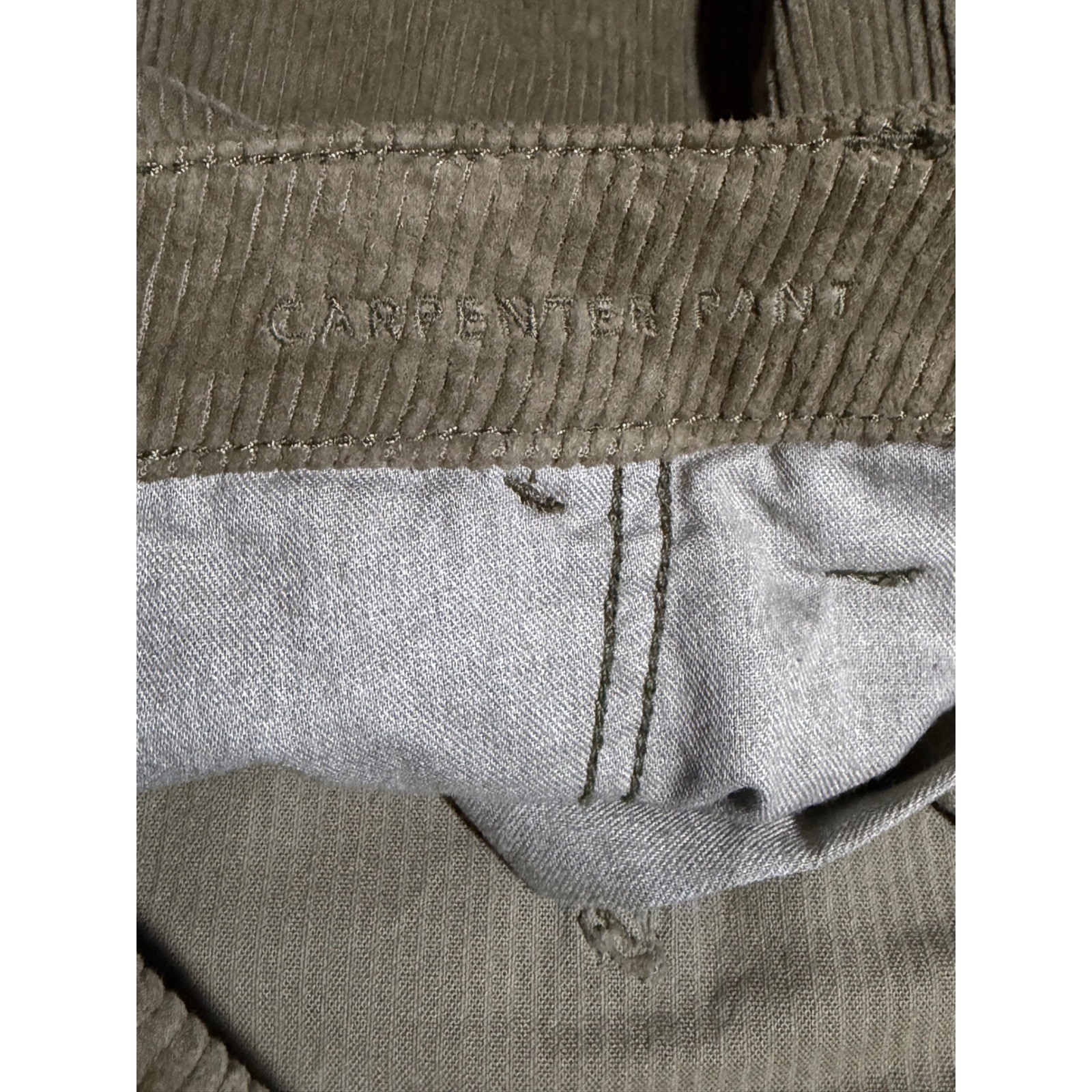 American Eagle Mens Flex Carpenter Pants Size 32X32 Olive Color Corduroy Feel