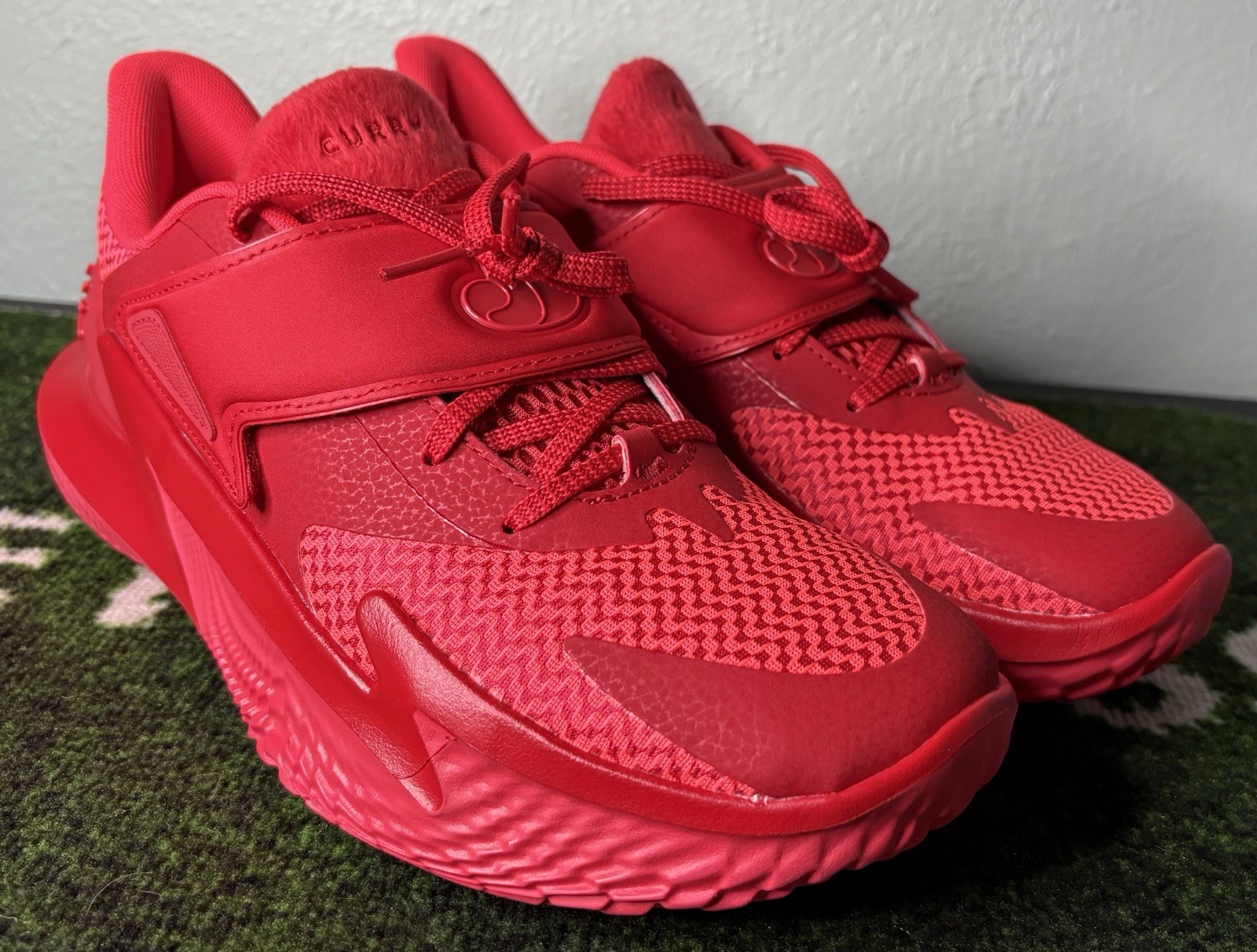 US Men’s 9.5 – Under Armour Curry Brand Curry Fox 2 “Swipa Claus” 6000777-600