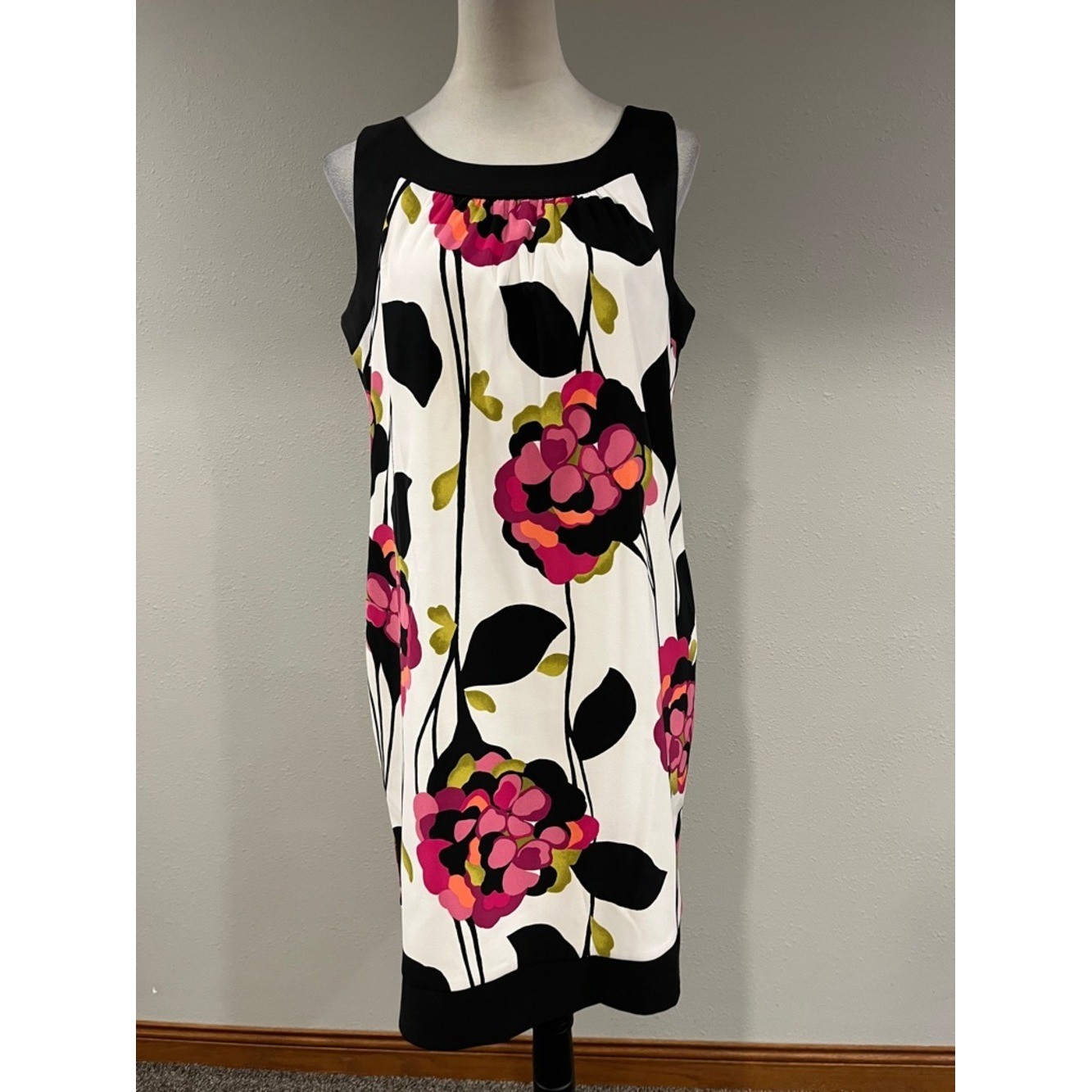 AGB Floral Print Sleeveless Shift Dress size 12