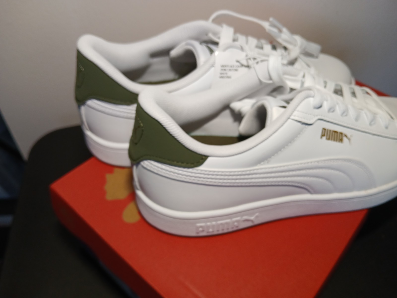 NEW w/BOX! PUMA ACE COURT SNEAKERS ~~ MEN’S SZ US 10/ UK 9 * * FREE SHIPPING