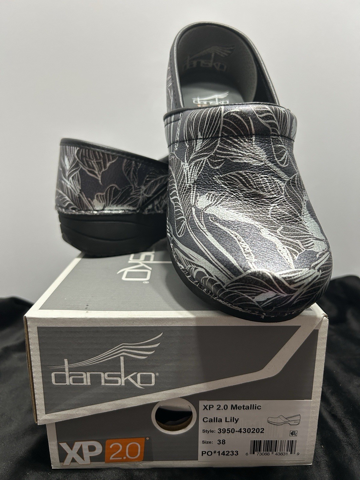 Dansko XP 2.0 Metallic Calla Lily Clog Black/Silver EU38 US7.5 3950