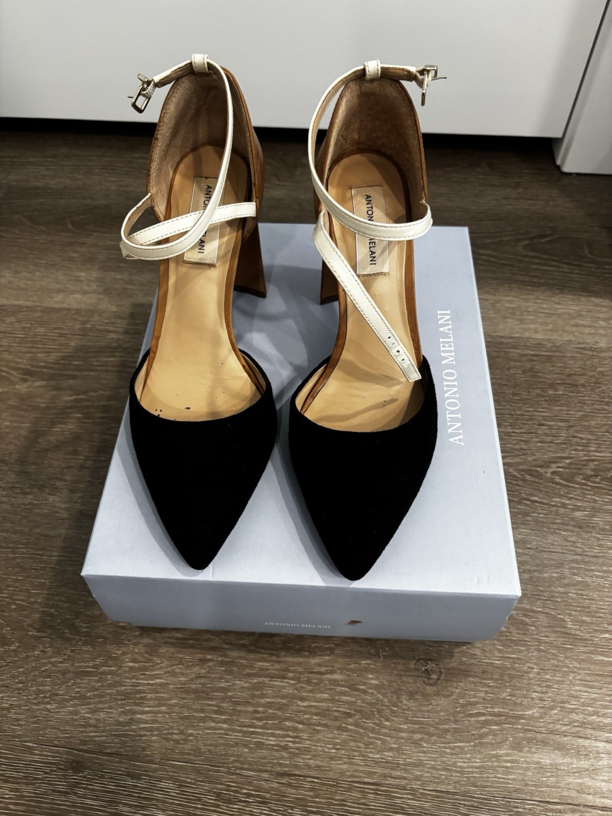 Antonio Melani Womens Pump 8.5 Pointed Toe Ankle Strap Block Heel Buckle