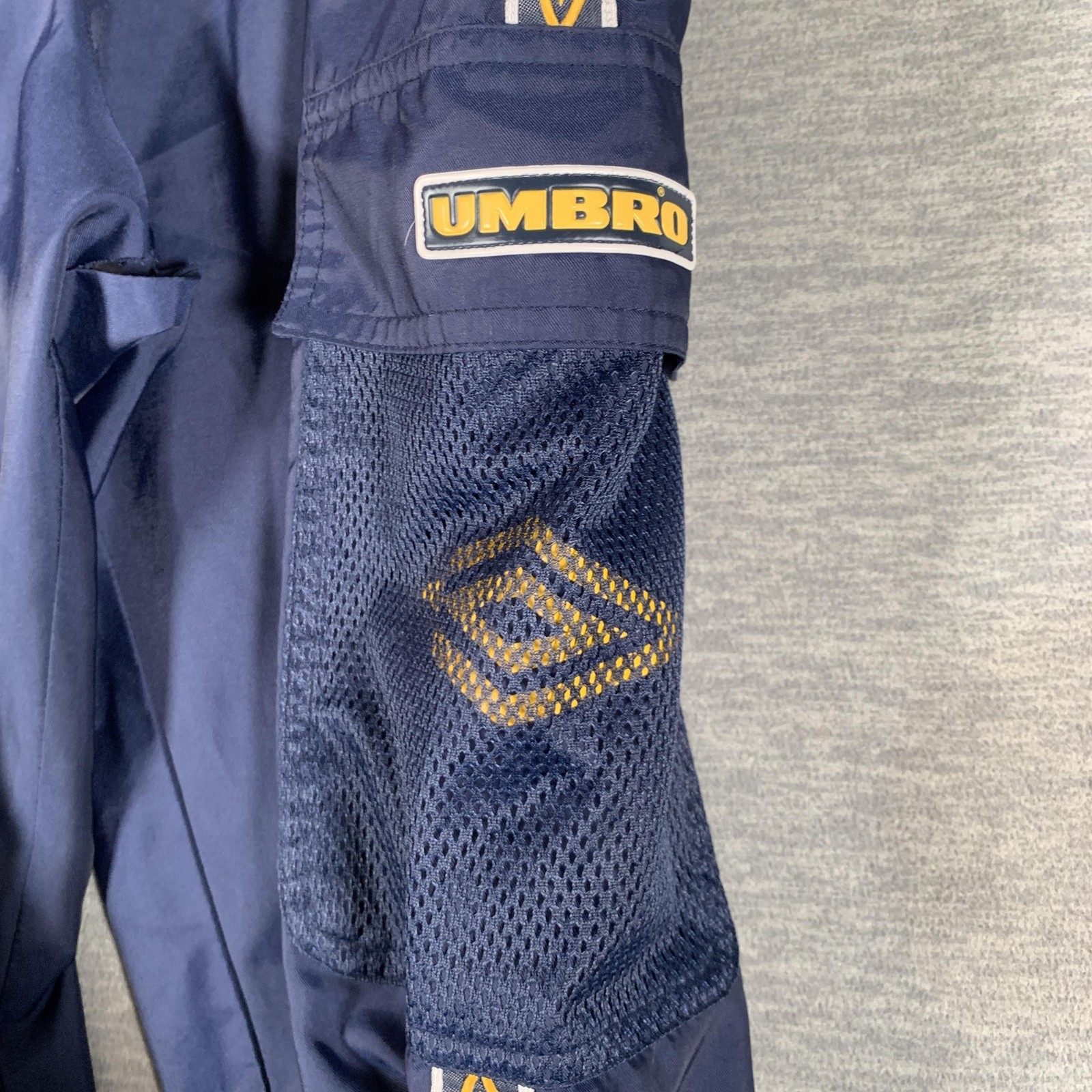Umbro Pants Mens Large Blue Track Pants Soccer Cargo Mesh Logo UM18001