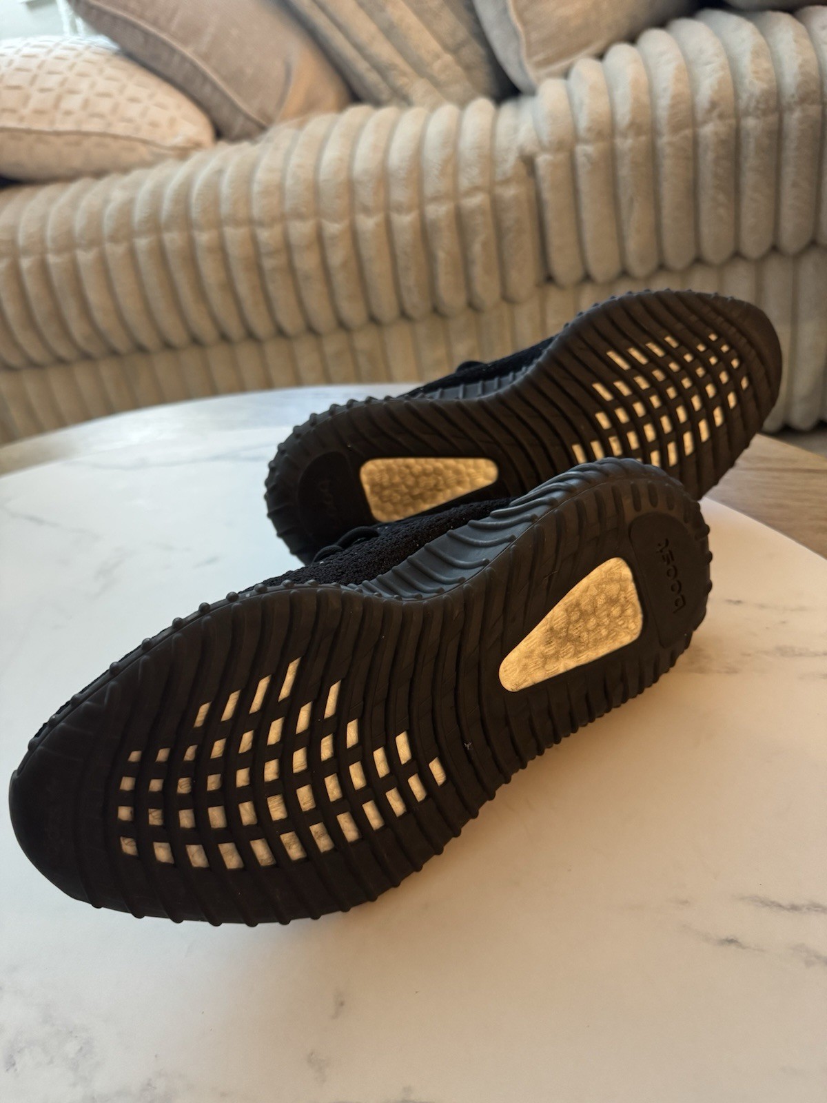 adidas Yeezy Boost 350 V2 Oreo Black White Primeknit Sneaker Men’s 2016 – No Box