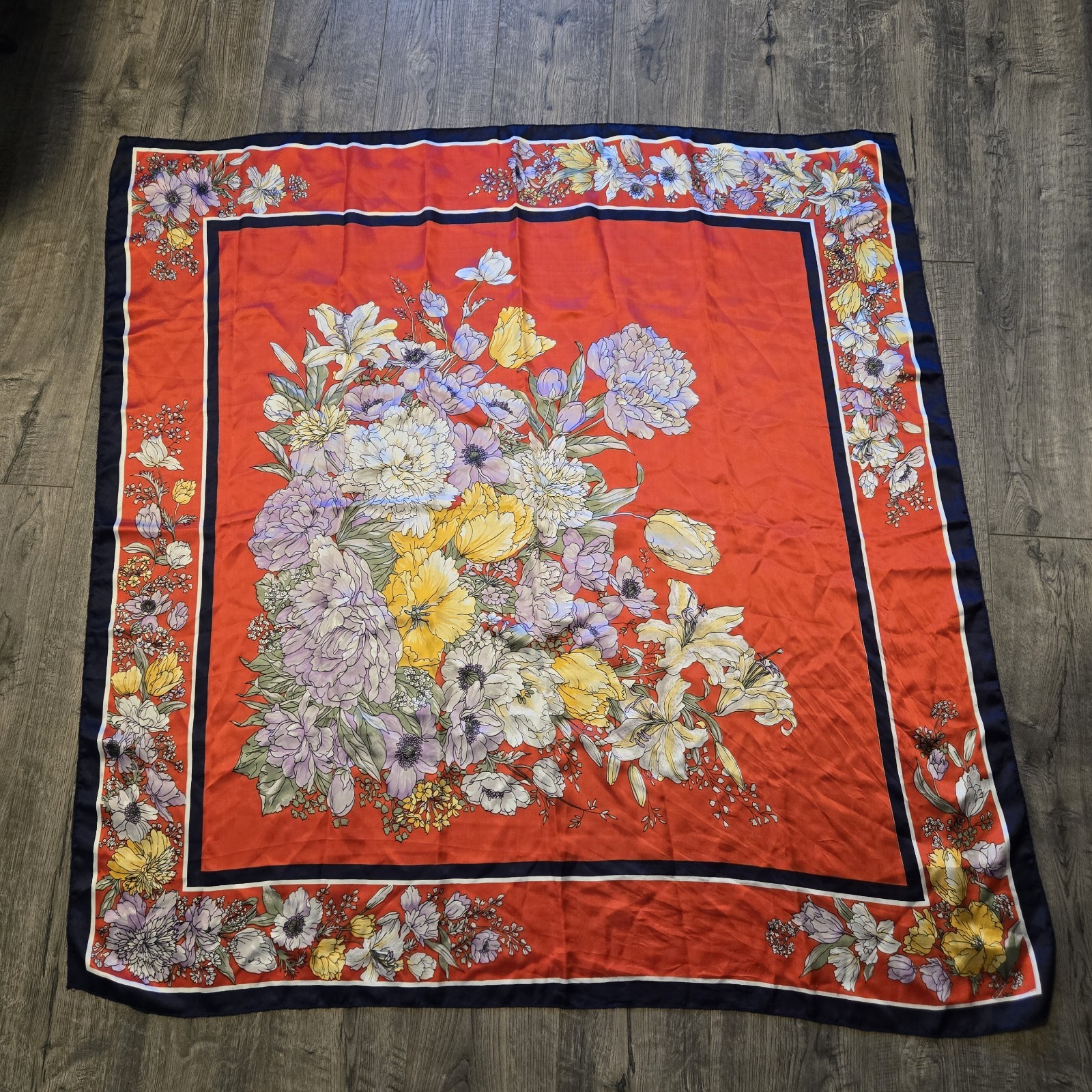 Vintage Huali 100% Silk Navy Red Floral Scarf 42 x 42 Elegant Classy Vibrant