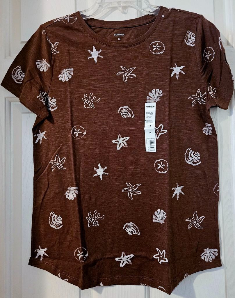 Sonoma Women’s The Everyday Tee Shirt~ Sz M ~Brown Seashells ~NWT