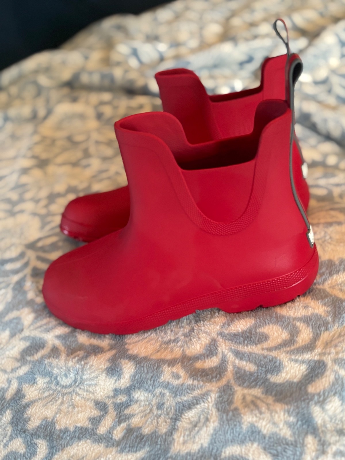 WOMEN’S TOTES CHELSEA CIRRUS EVERYWEAR ANKLE RAIN BOOT Red Lightweight Tags