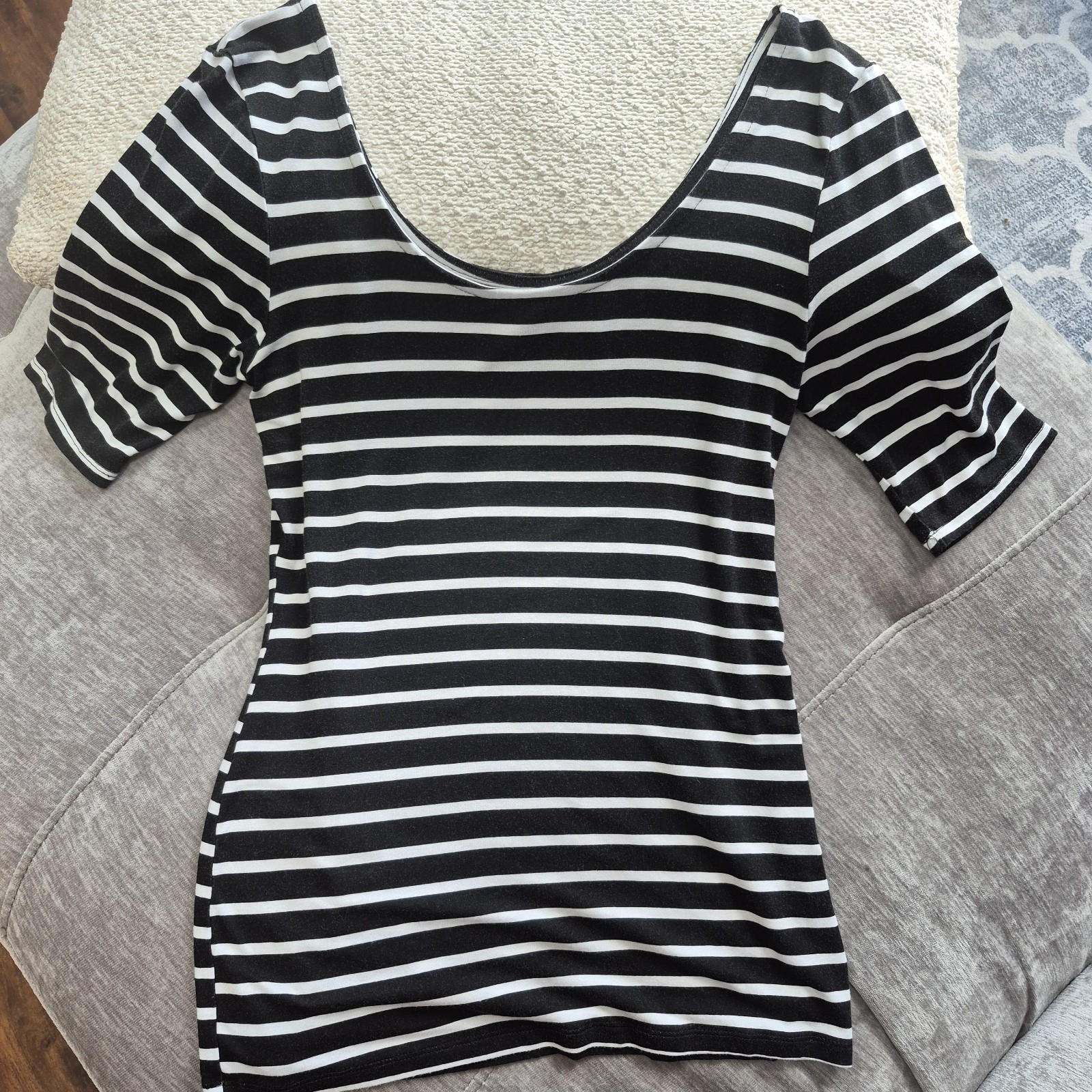 Black White Striped Scoop Neck Top Size L Soft Stretch Parisian Chic Clean Girl