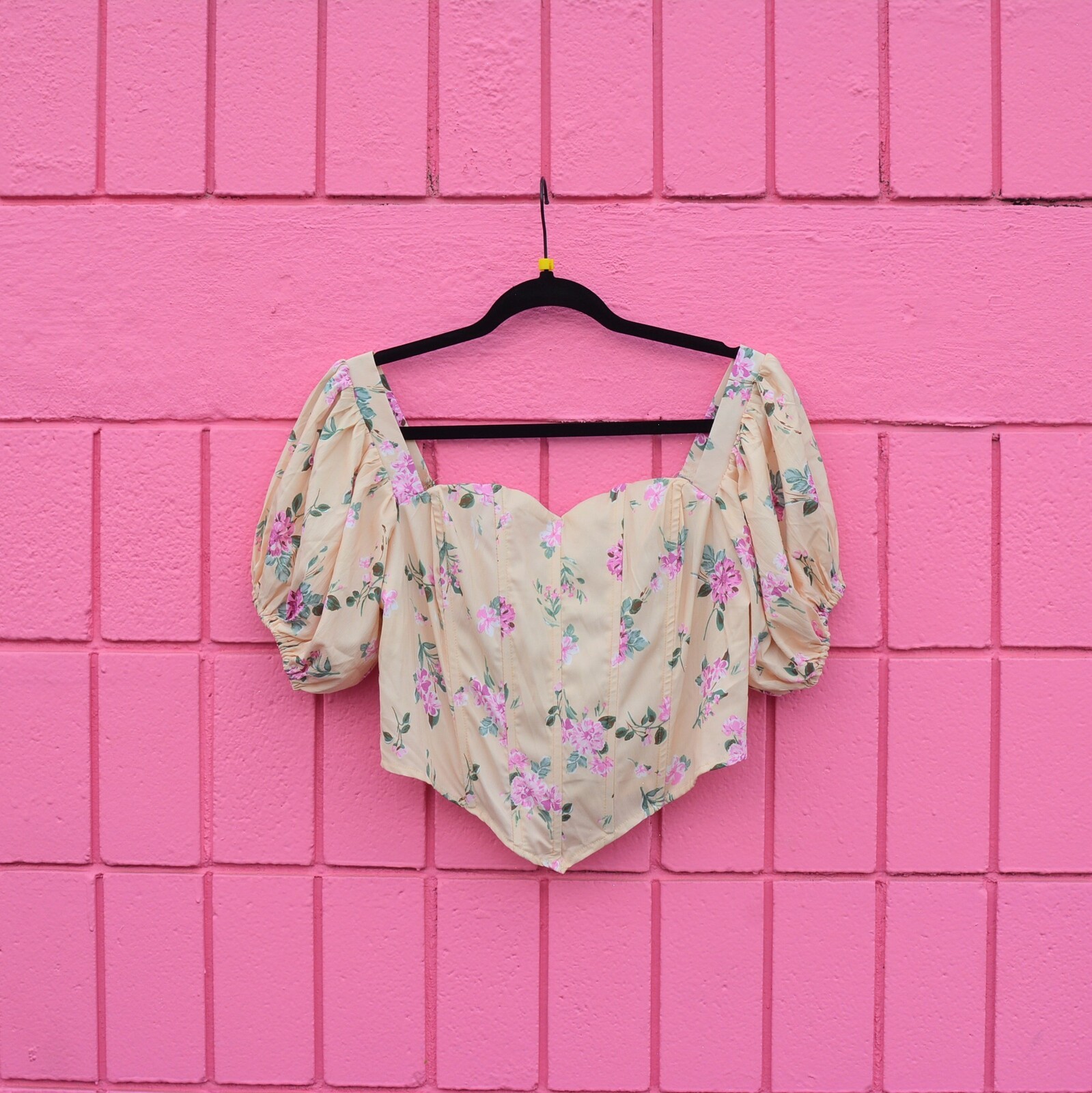 #141 L (8) Boohoo Light Pale Yellow Pink Floral Sweetheart Corset Puff Sleeve