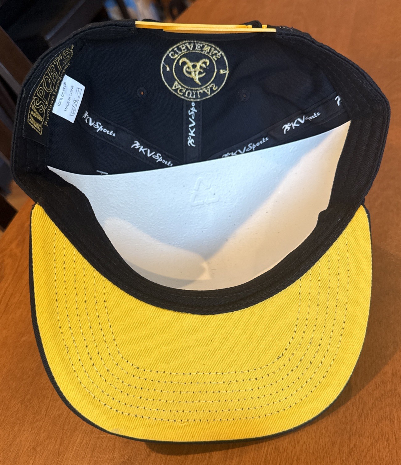 Aguilas Cibaeñas SnapBack Black Hat Cap Gorra Dominican Republic DR Flag Logo