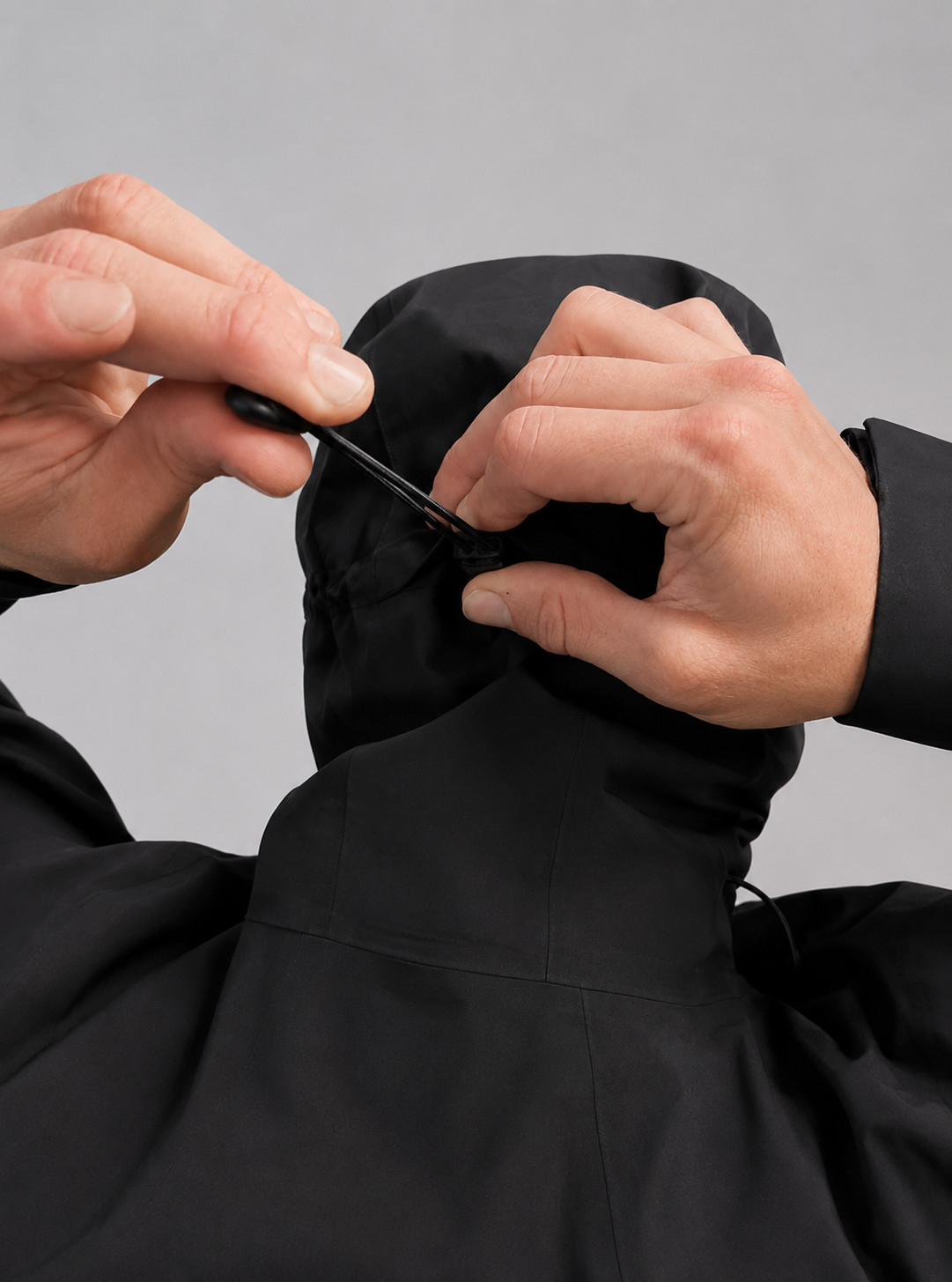 Arc’teryx Gore-Tex Shell Rain Jacket Men’s Medium Black Long Waterproof Hooded