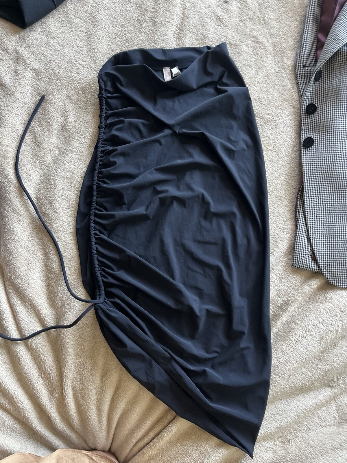 Mid- Late 2000’s Lanvin Paris Rouched Black Skirt -Made In France Size 4