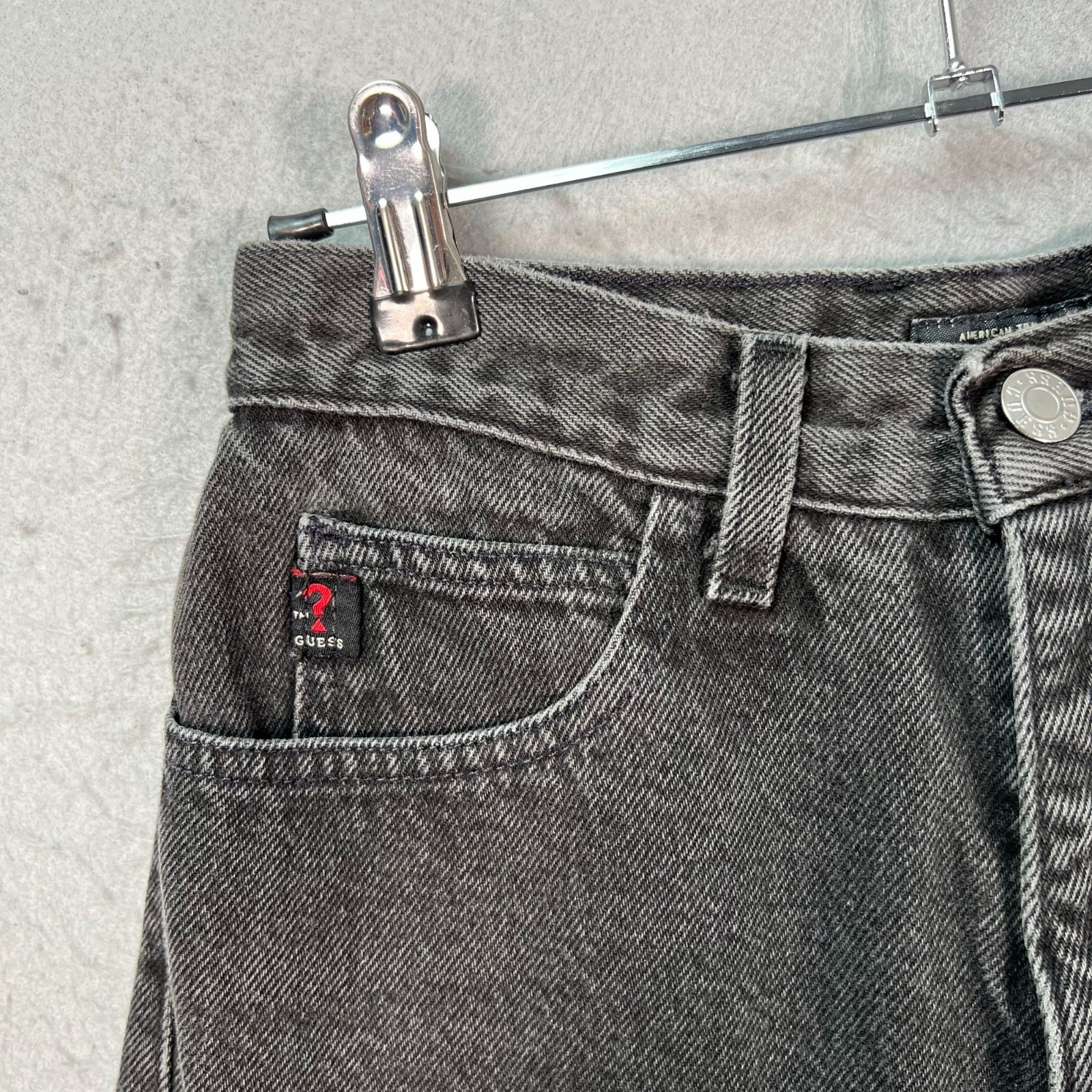 VTG Guess Womens Size 30 (24 in Waist) High-Waisted Tapered Black Denim Pants