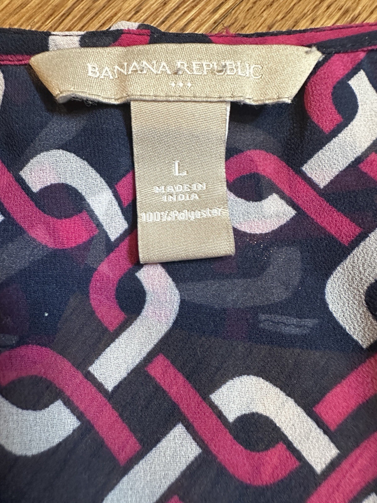 Banana Republic Women Short Sleeve Ruffle V-Neck Blouse Lot of 2 M Sheer Chiffon