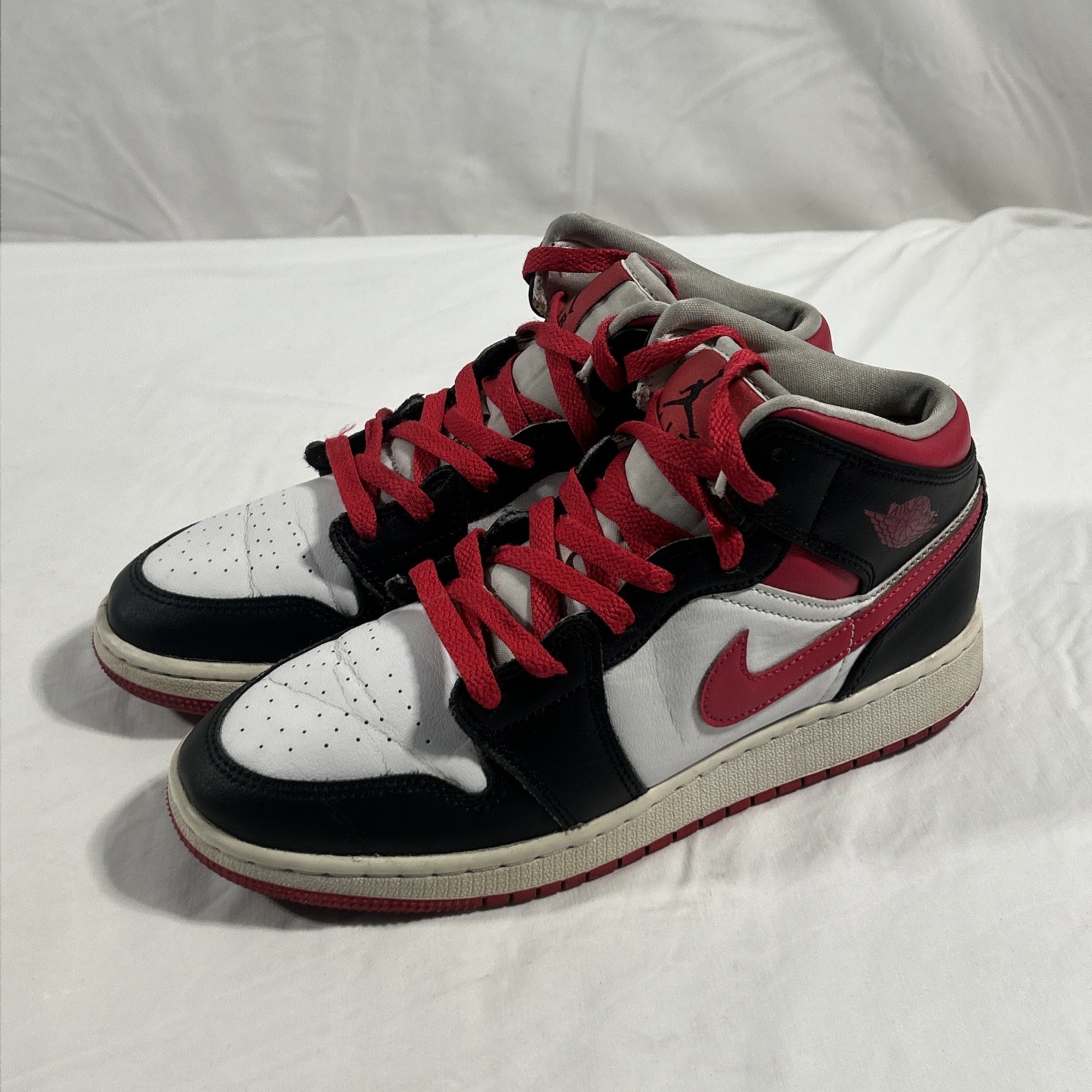 Nike Unisex Air Jordan 1 Mid White Very Berry Red Black Youth Gs Size 6y