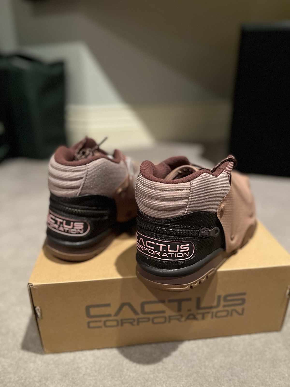 Size 11 | Travis Scott x Nike Air Trainer 1 SP Chocolate Wheat | UNDER RETAIL