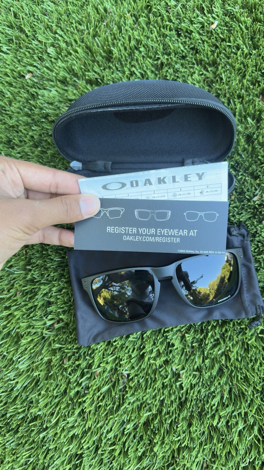 Oakley Holbrook XXL Sunglasses Black Frame Black Prizm Lens Men’s UV400