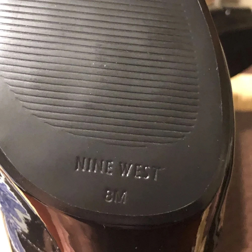 Nine West Black Patent Peep-Toe Slingback Heels Size 8 Excellent Condition