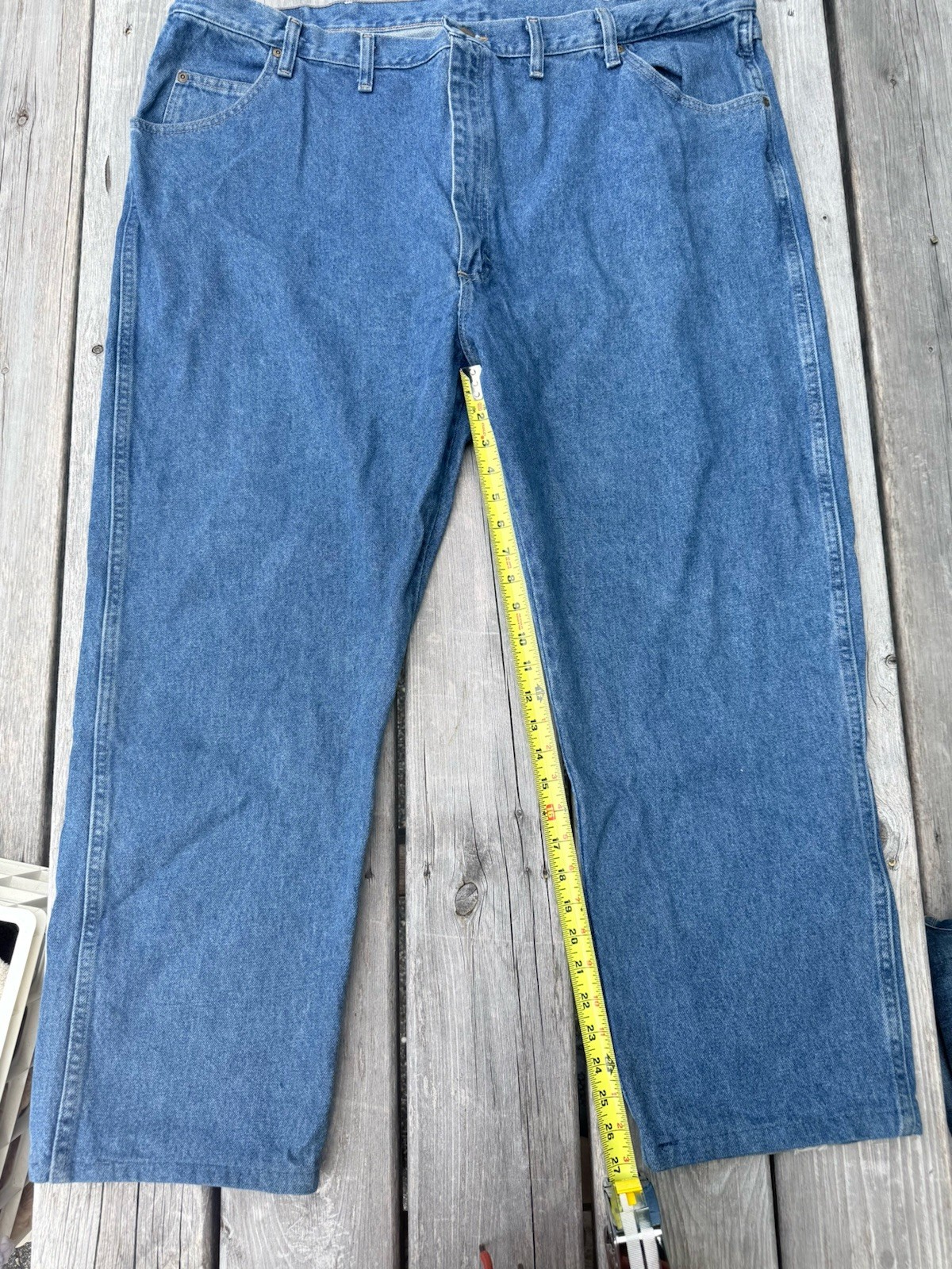 Wrangler Men’s Big & Tall Regular Fit Straight Jeans Medium Wash Blue Denim