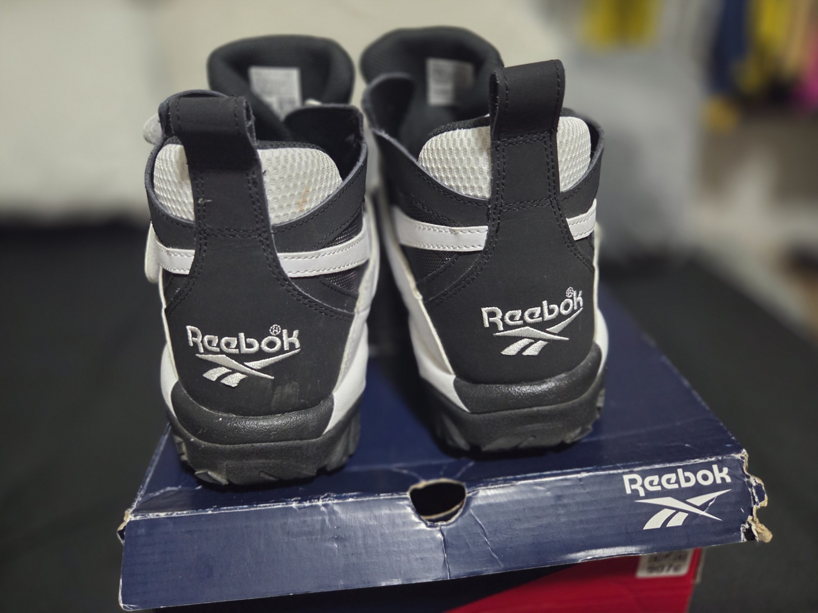 Reebok Preseason 94 Mid-Top Leather Basketball Sneakers Black/White 100202788
