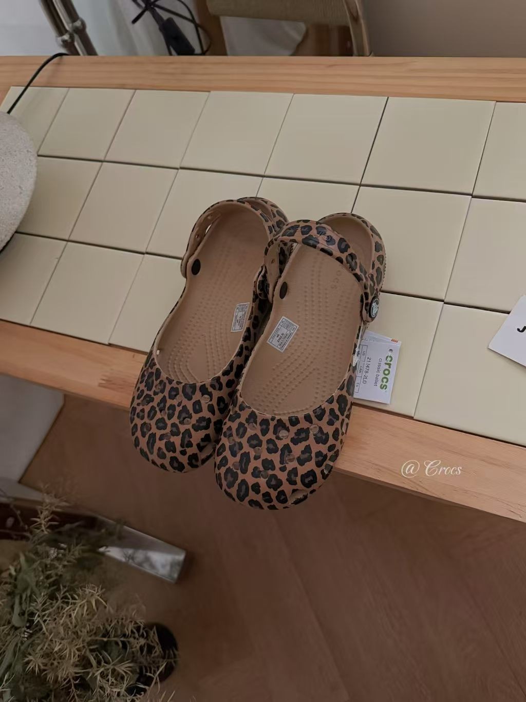 NEW Womens Crocs Classic Leopard Print Ballet Flat Clog