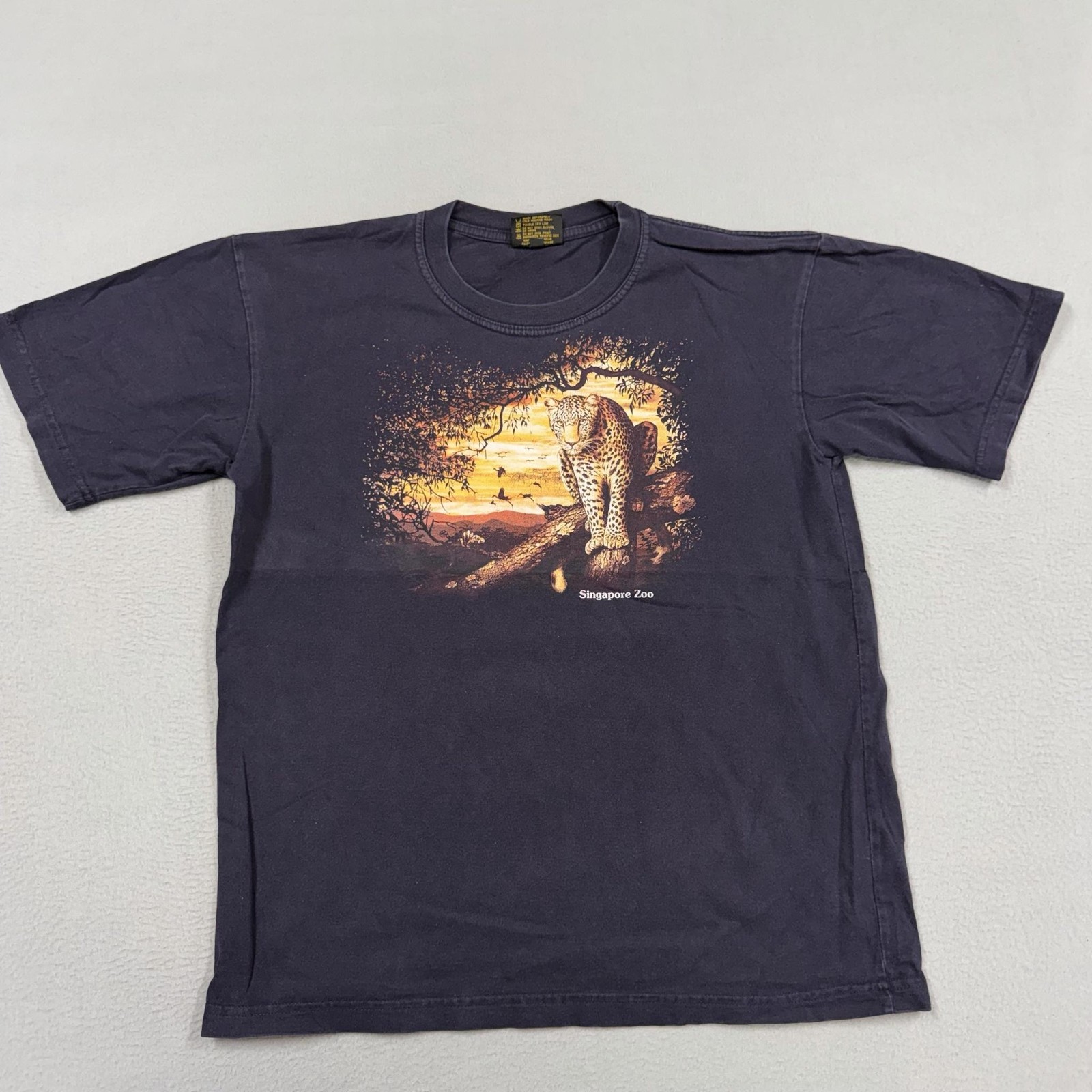 Planet Earth Shirt Mens Small Black Singapore Zoo Leopard Graphic T-Shirt Tee