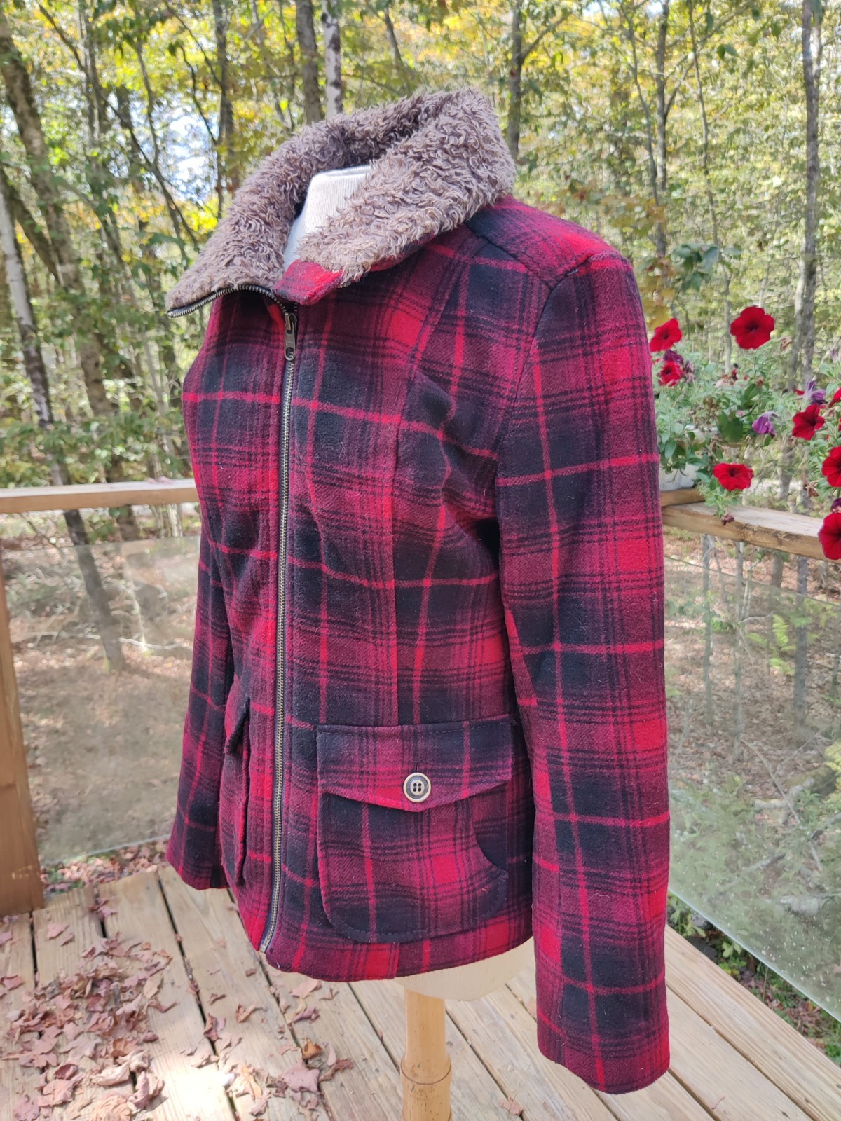 H&M LOGG Plaid Wool Blend Jacket Womens 10 Pockets Faux Fur Trim Full Zip Tartan