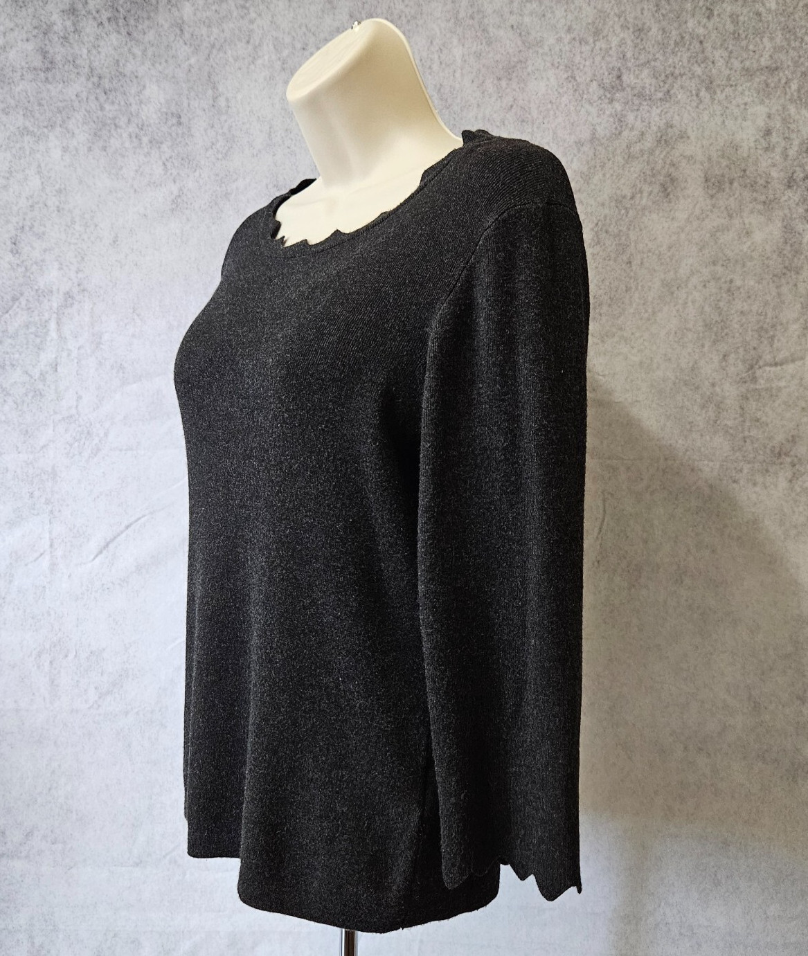 Philosophy Knit Scalloped Neck 3/4 Sleeve Sweater Size Large