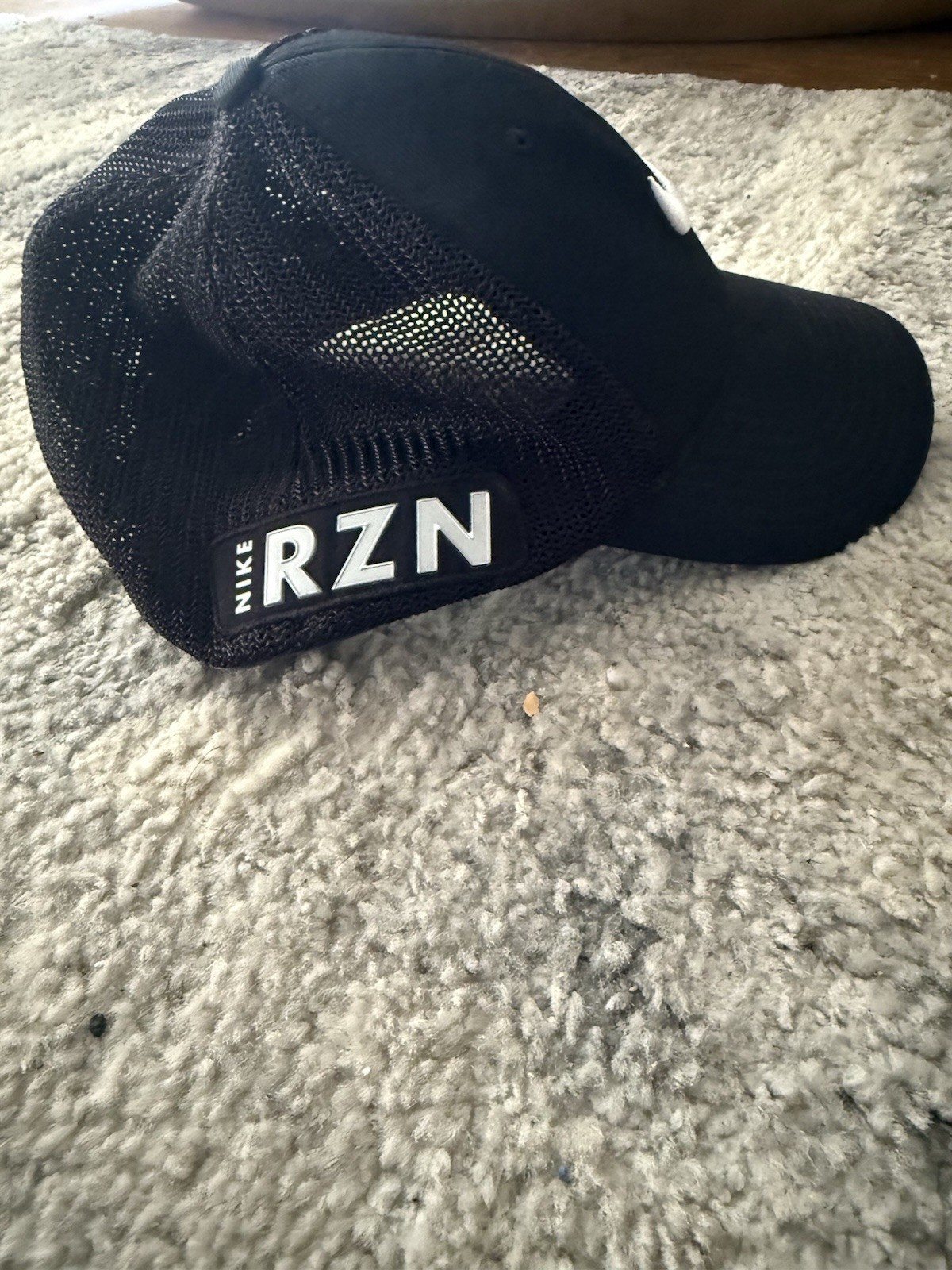 Nike Men’s Black Mesh Back Baseball Cap One Size Solid Casual Sports