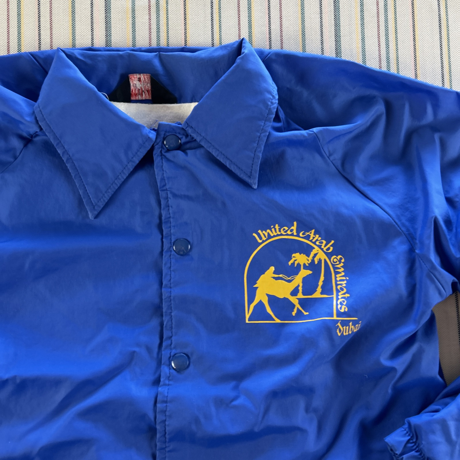 VTG United Arab Emirates Dubai Windbreaker Jacket Mens Small Blue Snap Y2K #8254