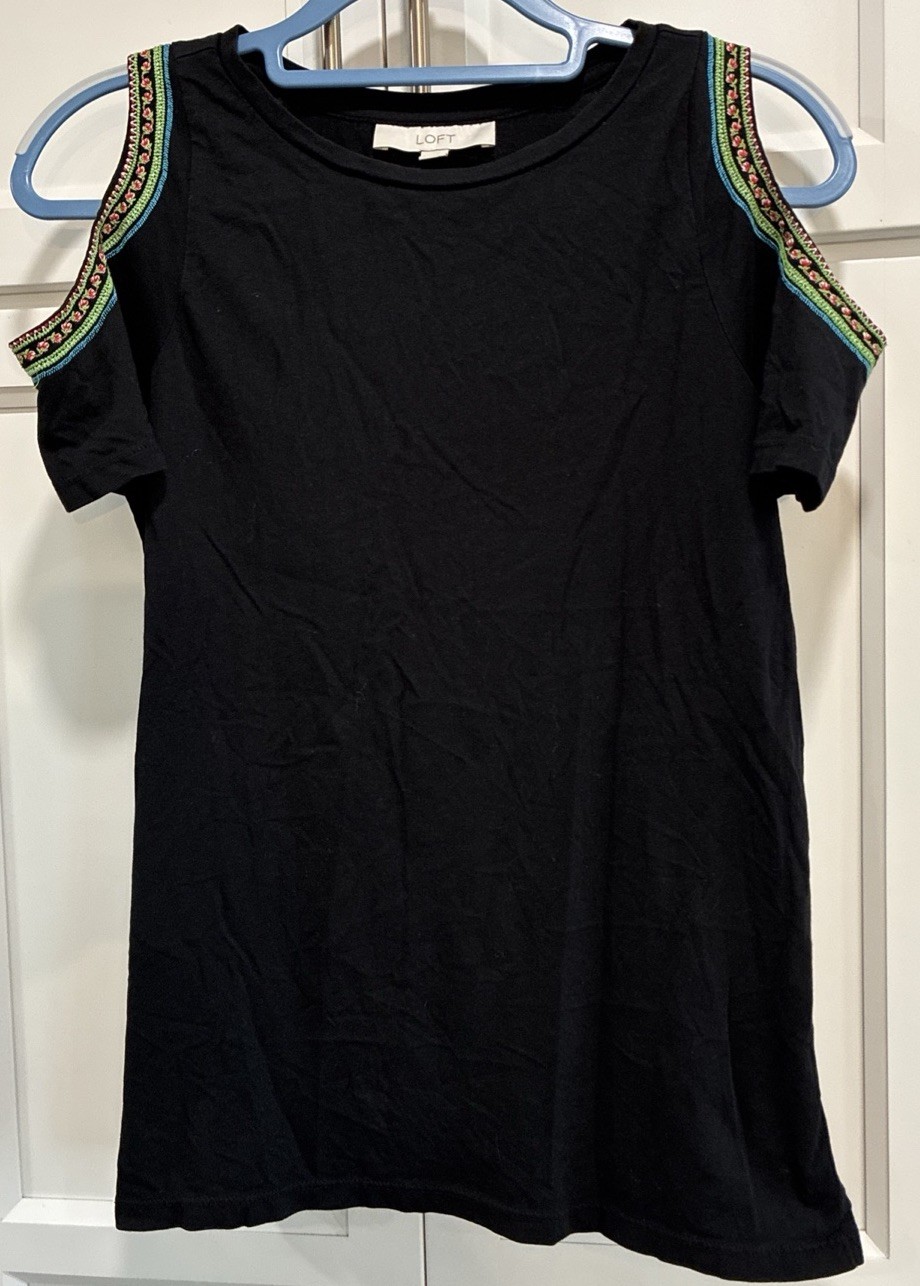 LOFT Women’s Black Shoulder Trim Cold Shoulder Knit Blouse Tee Top Size S