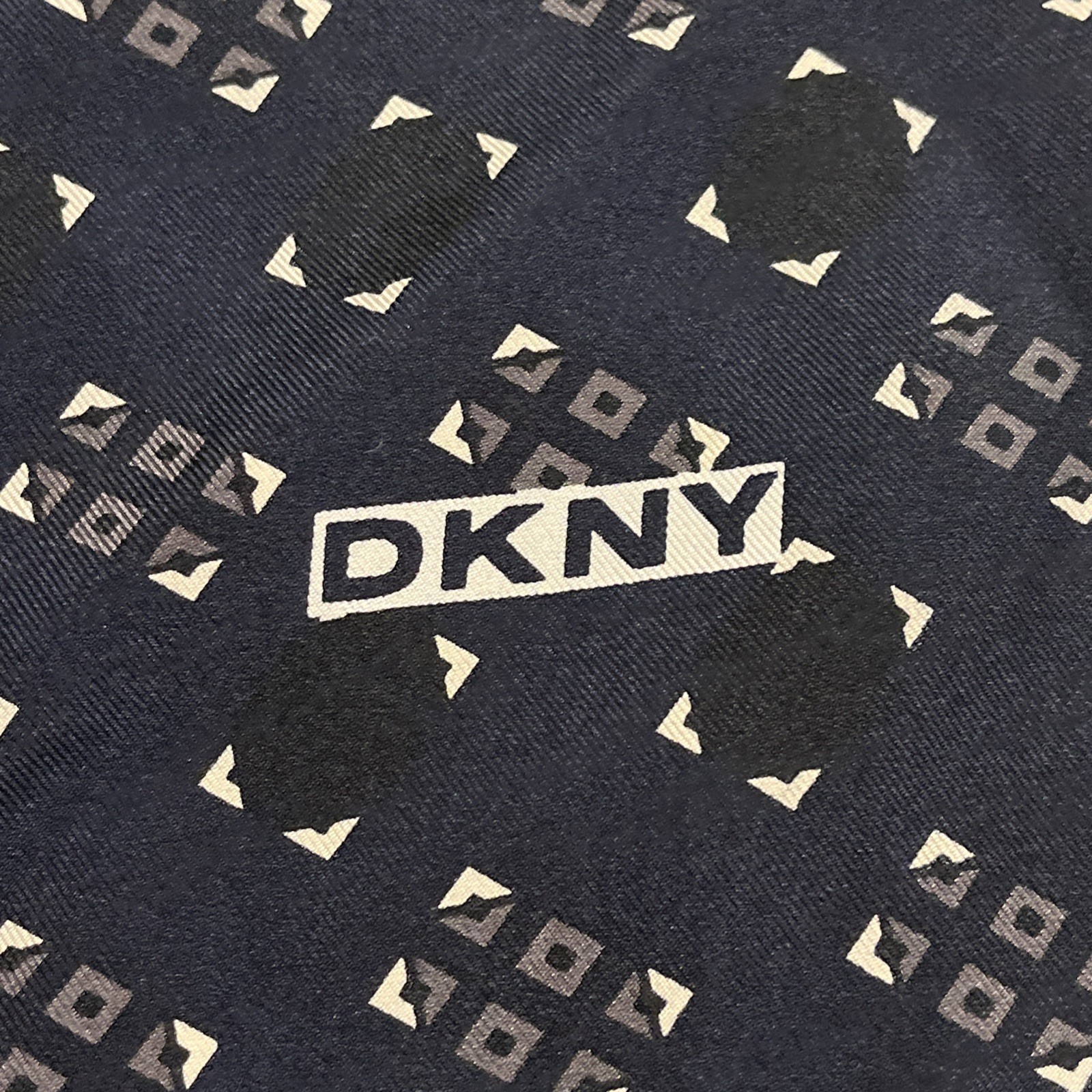 DKNY Donna Karan Geometric Navy Rectangle silk scarf 54”x 11” Fringed Made Korea
