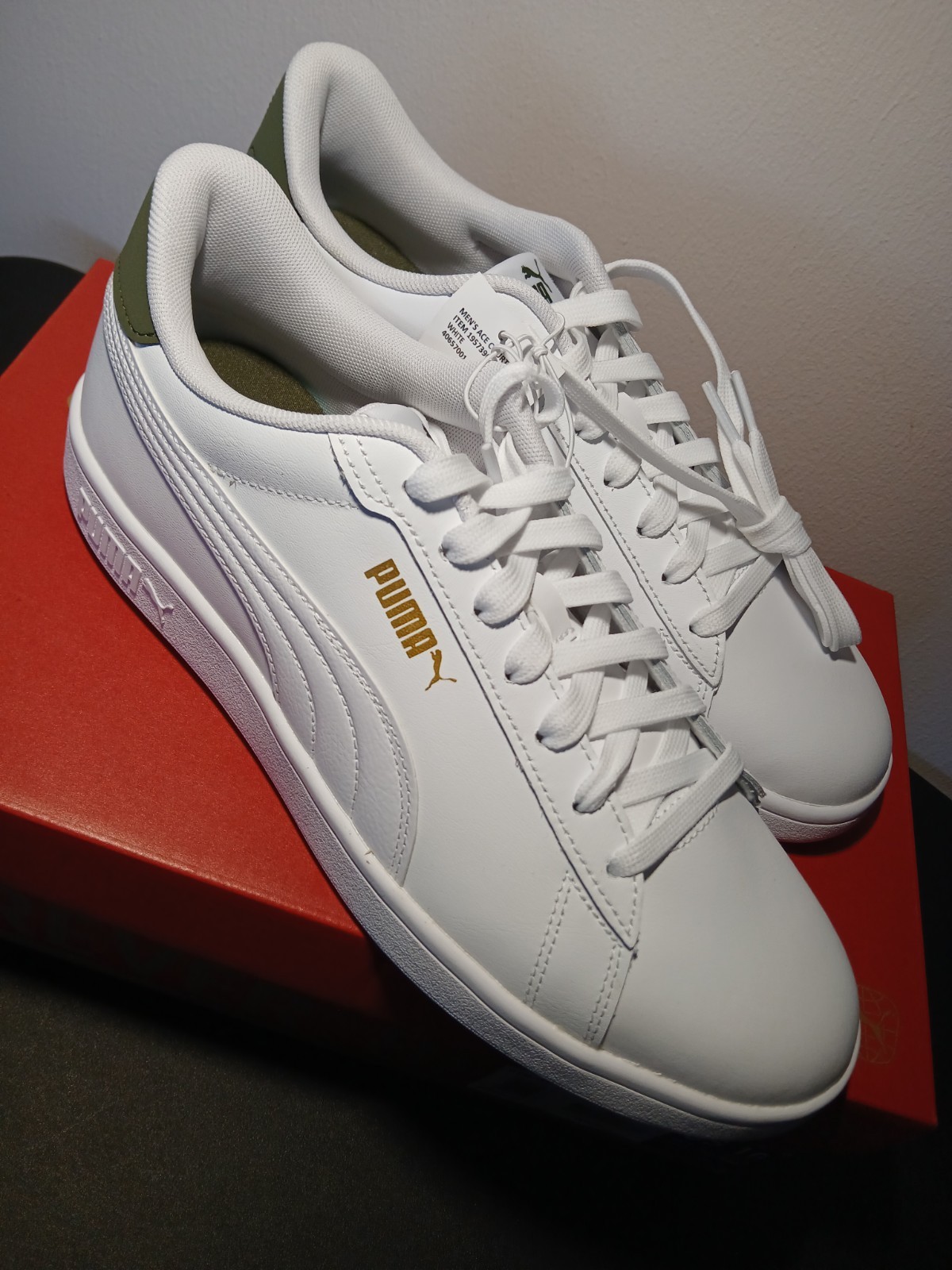 NEW w/BOX! PUMA ACE COURT SNEAKERS ~~ MEN’S SZ US 10/ UK 9 * * FREE SHIPPING