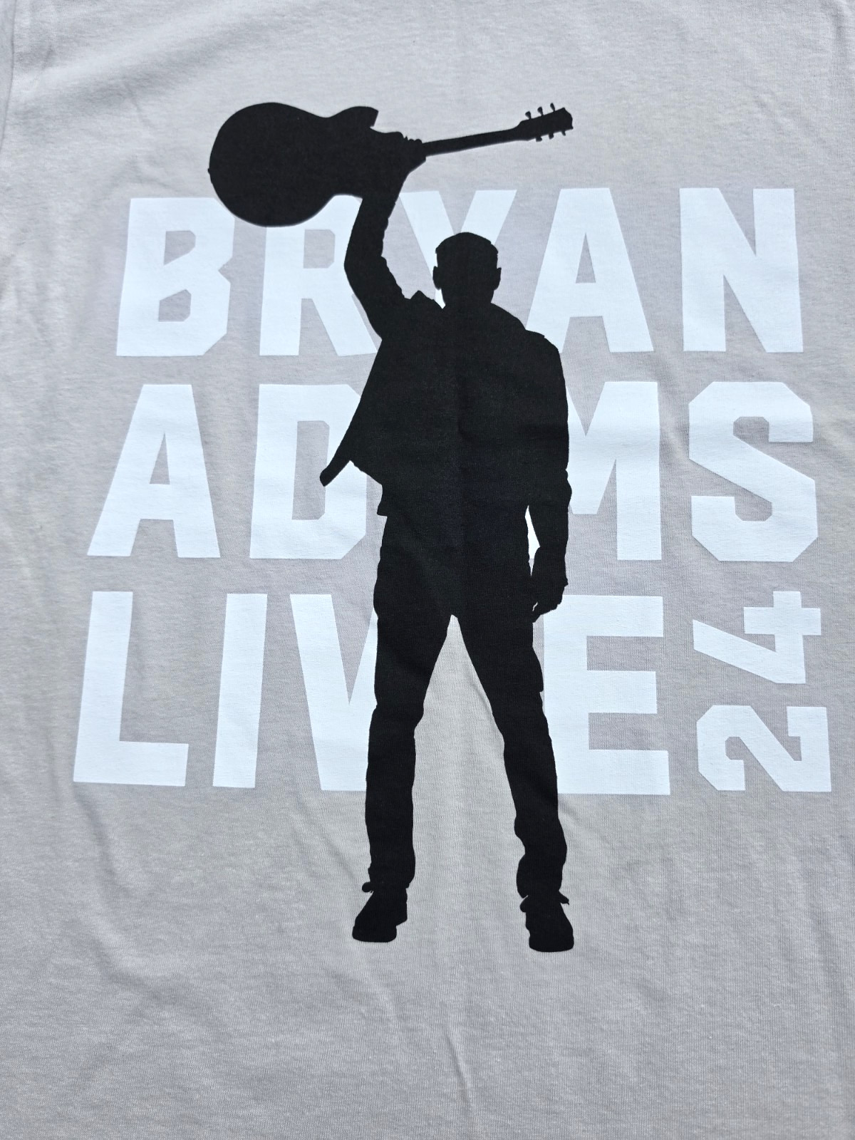 Bryan Adams Live 2024 Tour Of Roses Canada Tour T Shirt Size Medium-Gray